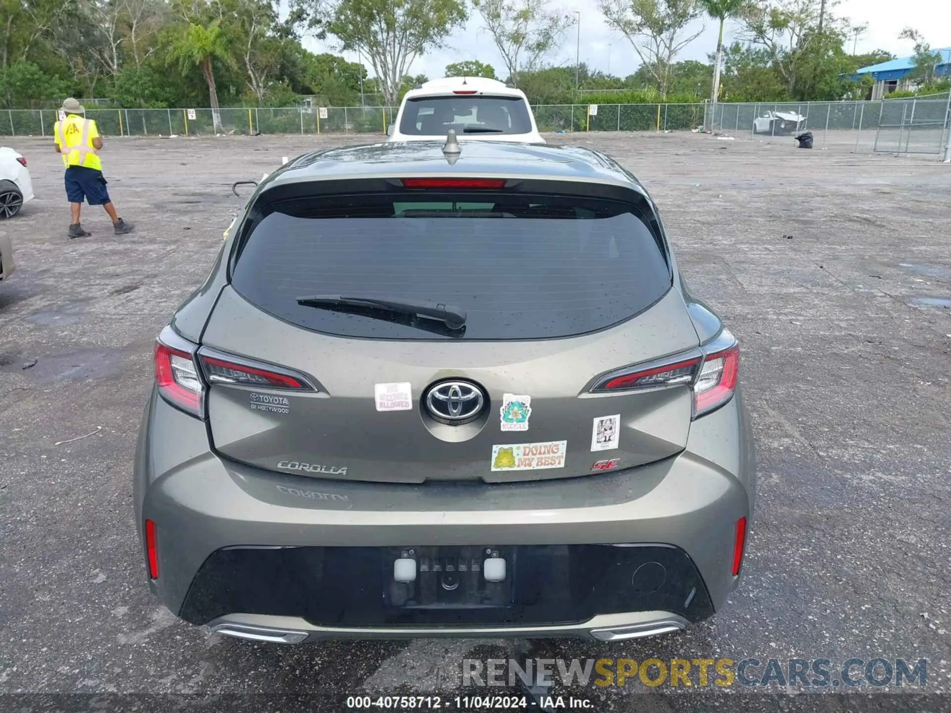 15 Фотография поврежденного автомобиля JTNK4RBE4K3044915 TOYOTA COROLLA 2019