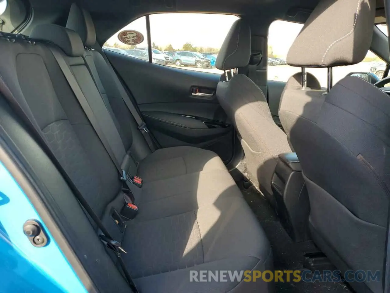 10 Фотография поврежденного автомобиля JTNK4RBE4K3067868 TOYOTA COROLLA 2019