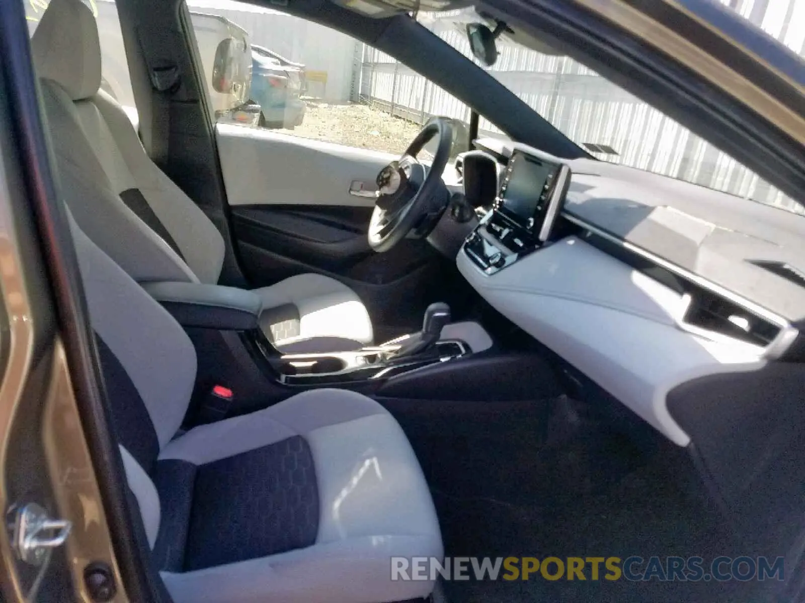5 Photograph of a damaged car JTNK4RBE5K3000299 TOYOTA COROLLA 2019