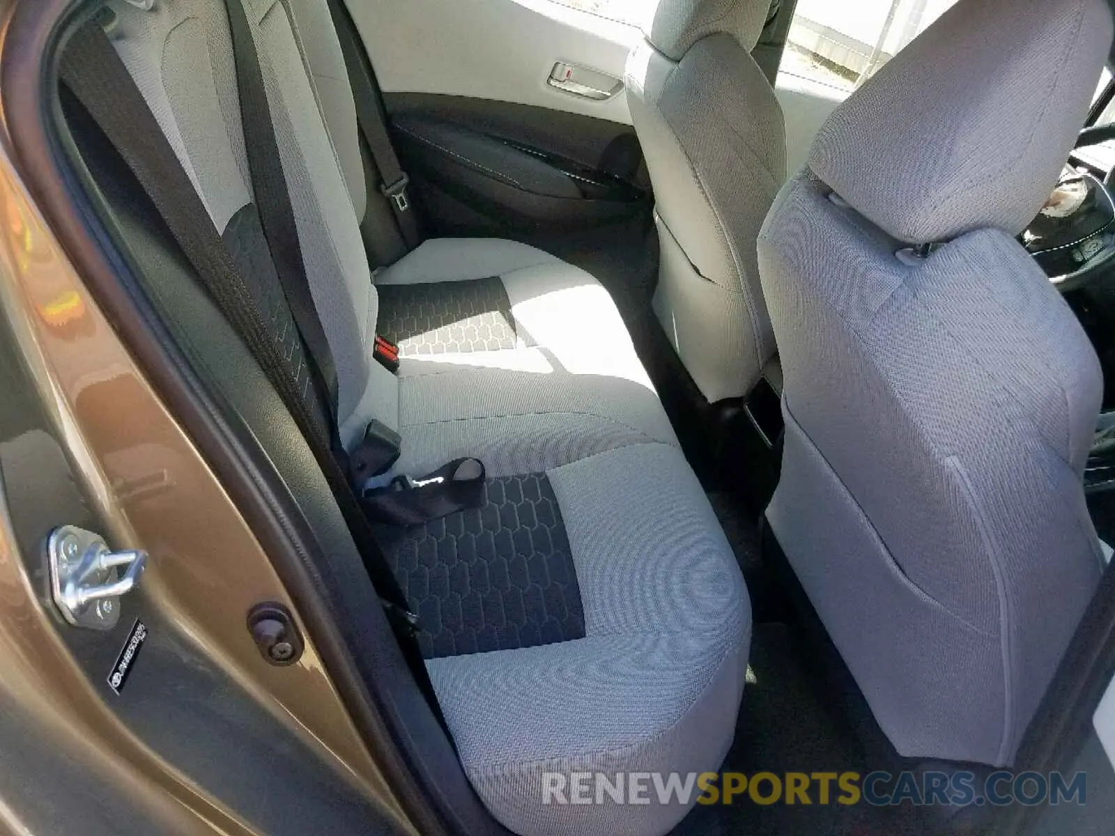 6 Photograph of a damaged car JTNK4RBE5K3000299 TOYOTA COROLLA 2019