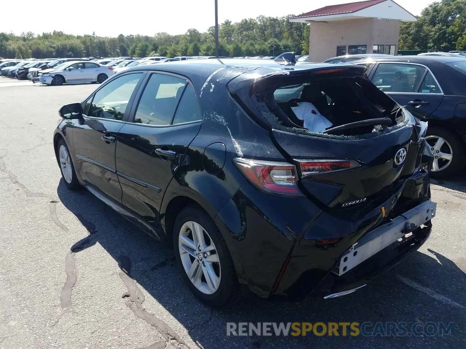 3 Photograph of a damaged car JTNK4RBE5K3011986 TOYOTA COROLLA 2019