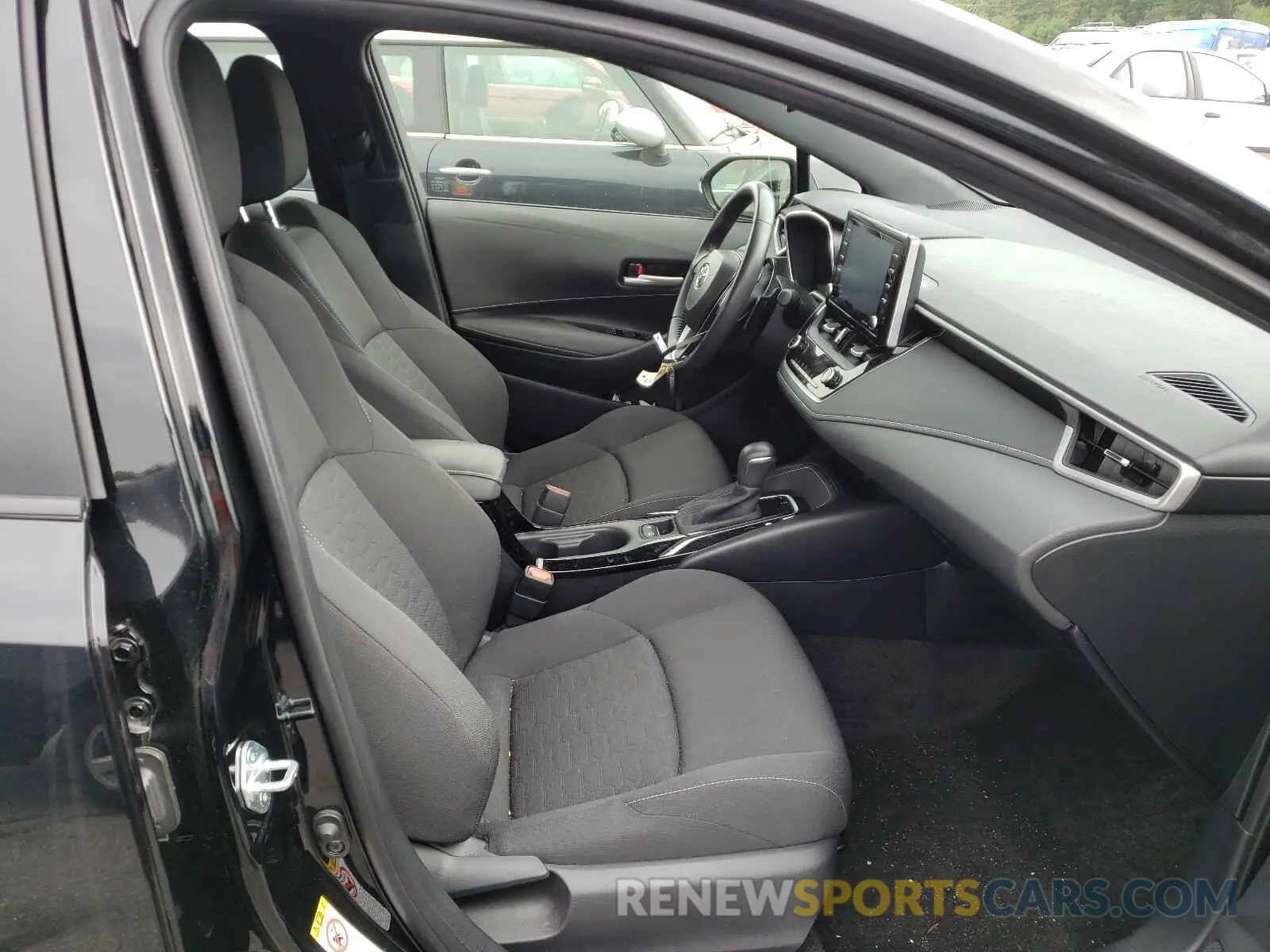 5 Photograph of a damaged car JTNK4RBE5K3011986 TOYOTA COROLLA 2019
