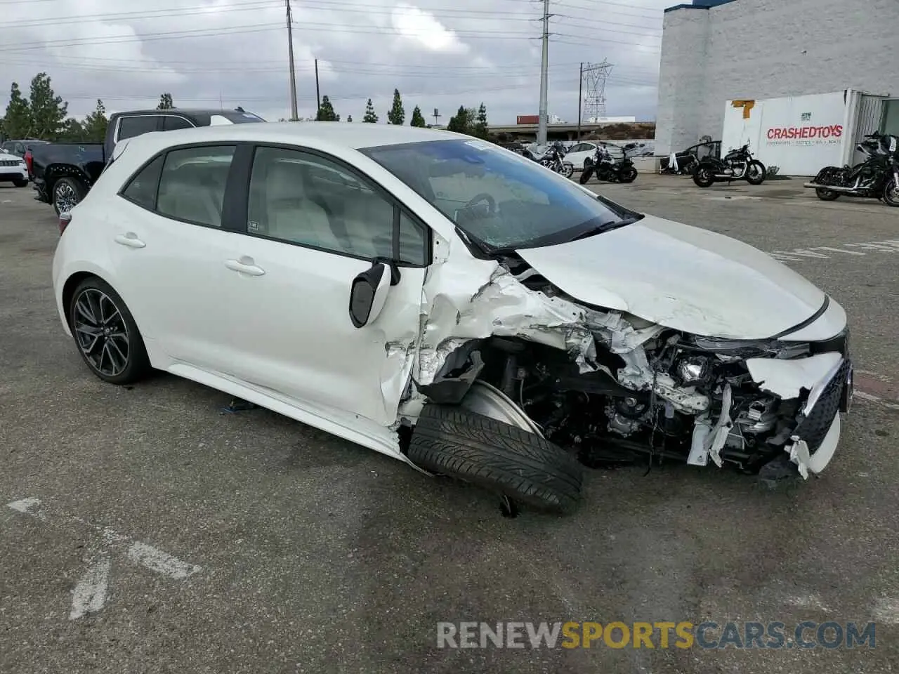4 Photograph of a damaged car JTNK4RBE5K3014435 TOYOTA COROLLA 2019