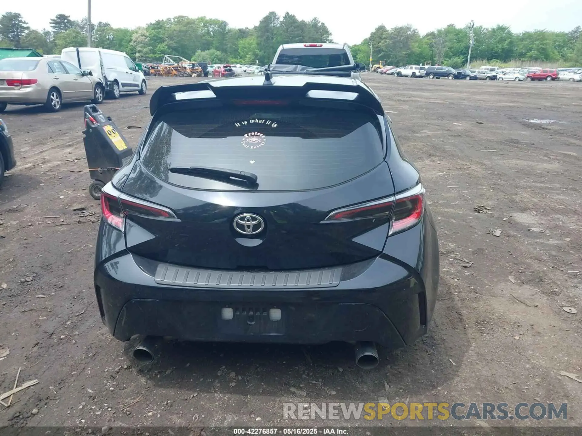 16 Photograph of a damaged car JTNK4RBE5K3053574 TOYOTA COROLLA 2019