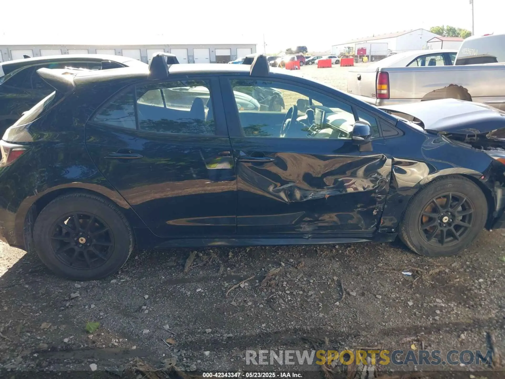 13 Photograph of a damaged car JTNK4RBE5K3055695 TOYOTA COROLLA 2019