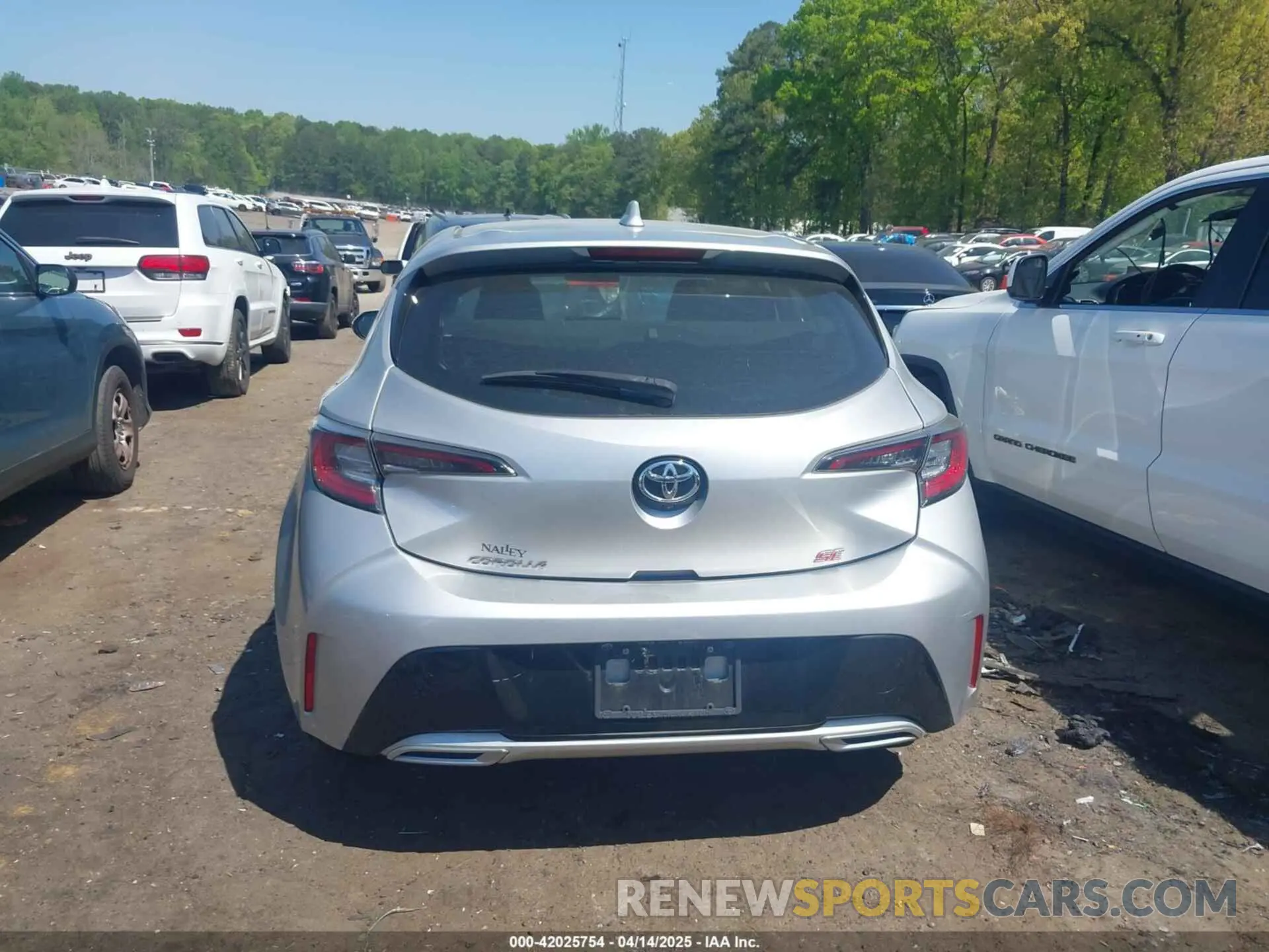 16 Photograph of a damaged car JTNK4RBE6K3028523 TOYOTA COROLLA 2019