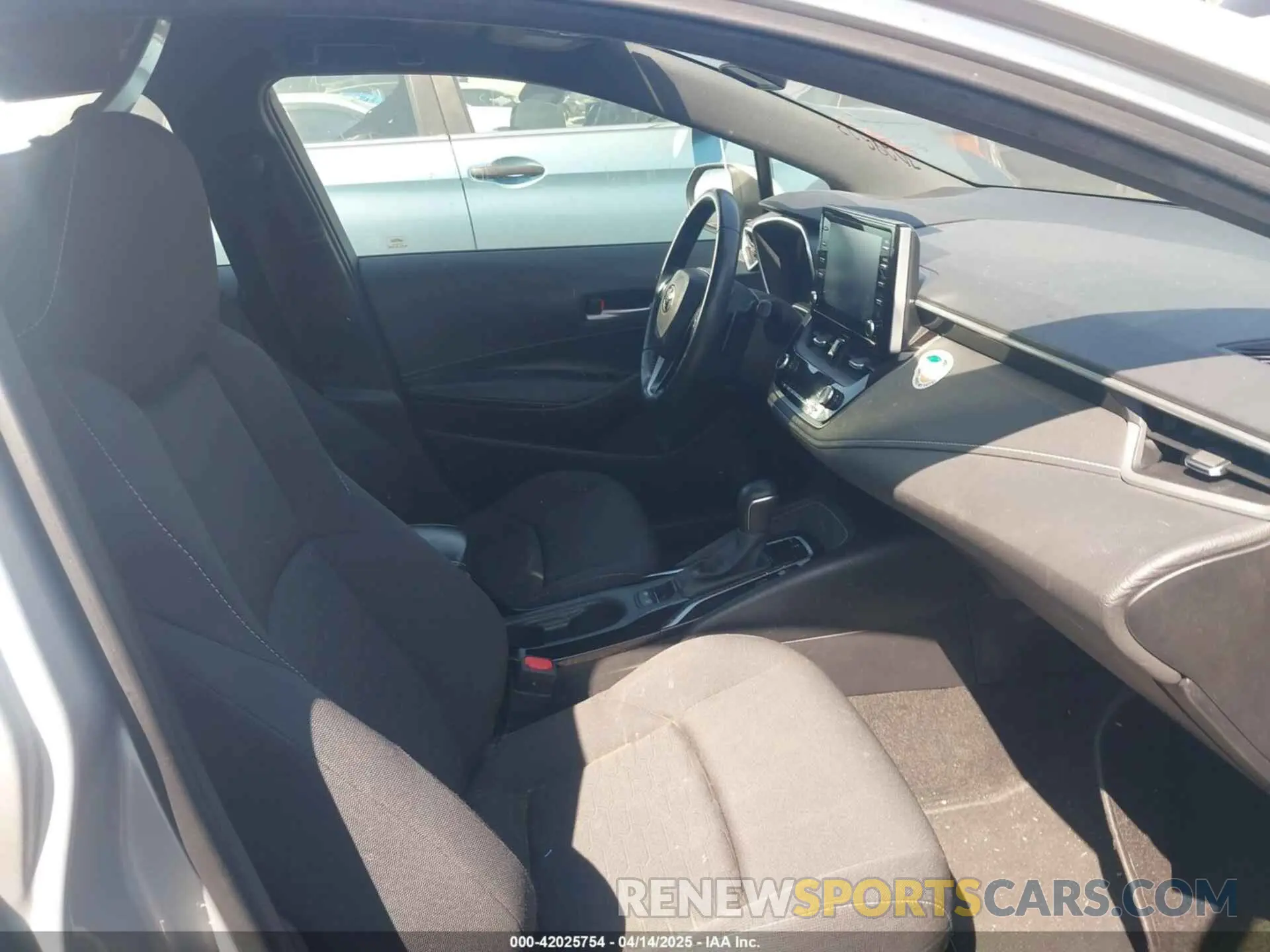 5 Photograph of a damaged car JTNK4RBE6K3028523 TOYOTA COROLLA 2019