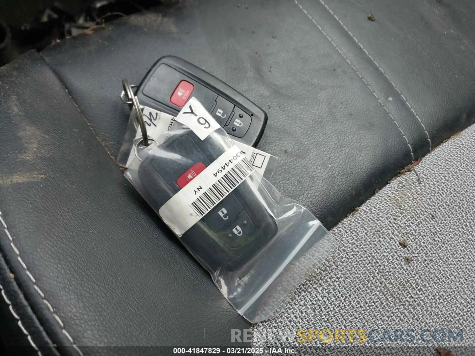 11 Фотография поврежденного автомобиля JTNK4RBE6K3044494 TOYOTA COROLLA 2019