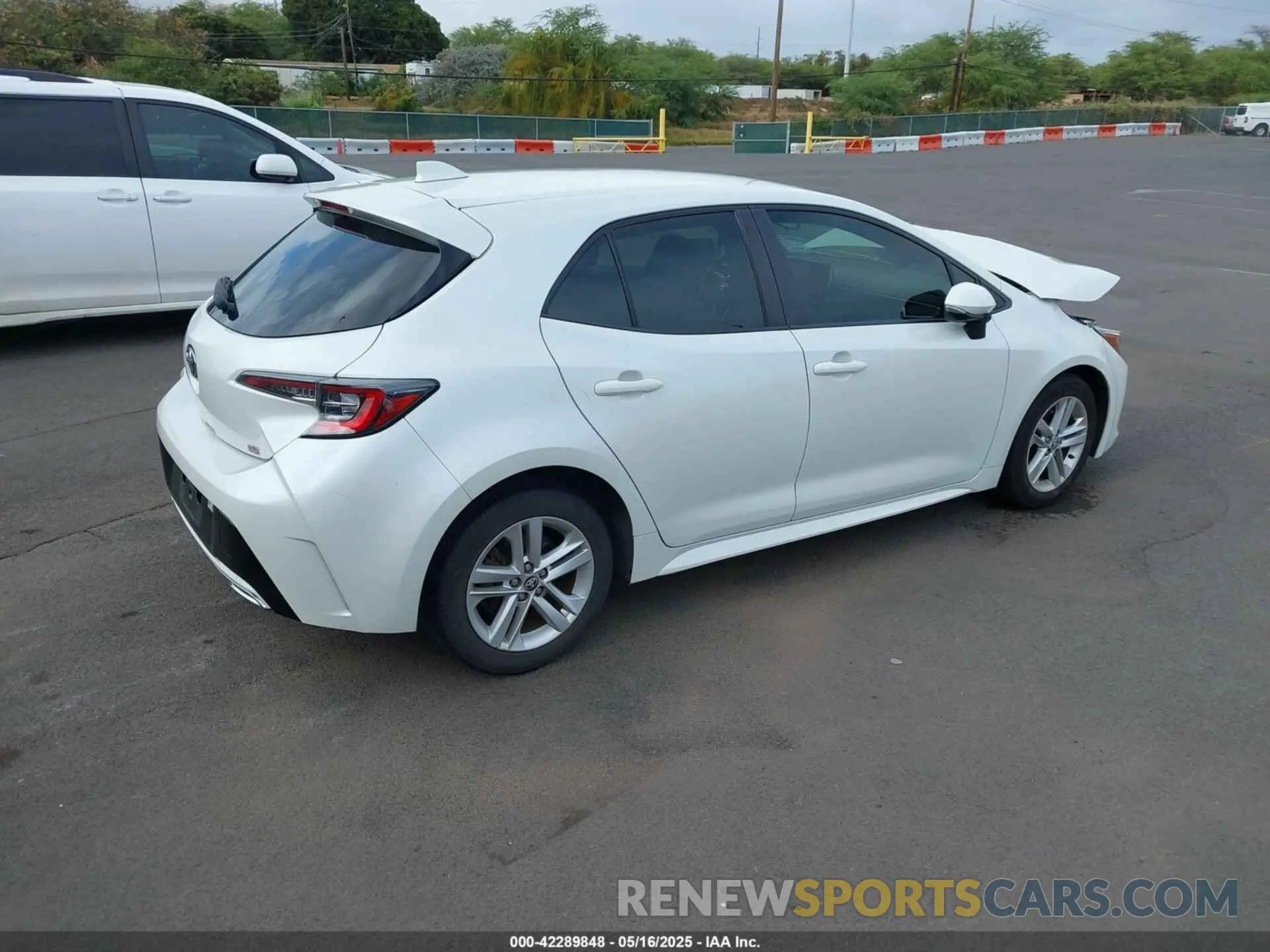 4 Фотография поврежденного автомобиля JTNK4RBE7K3056072 TOYOTA COROLLA 2019