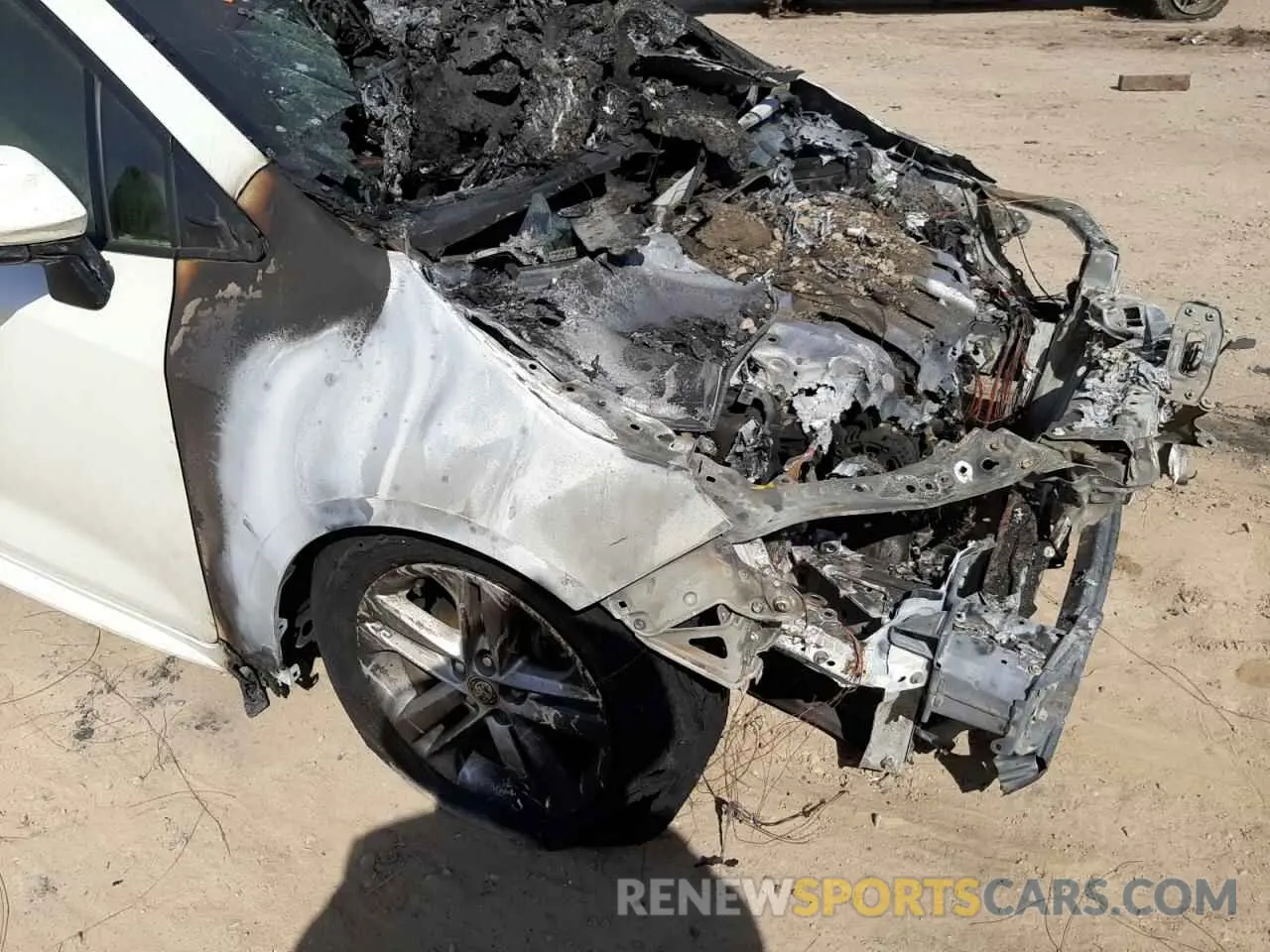 9 Photograph of a damaged car JTNK4RBE8K3011075 TOYOTA COROLLA 2019
