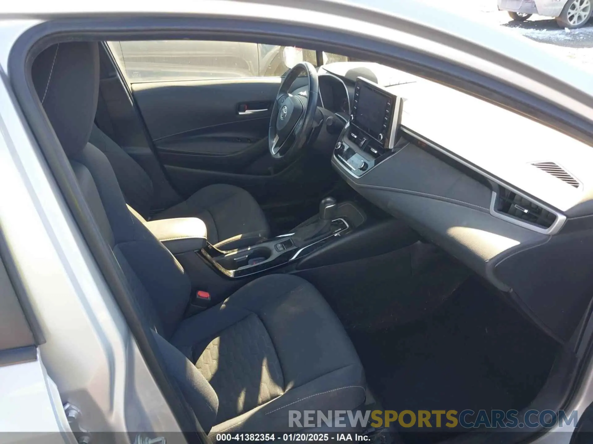 5 Photograph of a damaged car JTNK4RBE8K3059725 TOYOTA COROLLA 2019