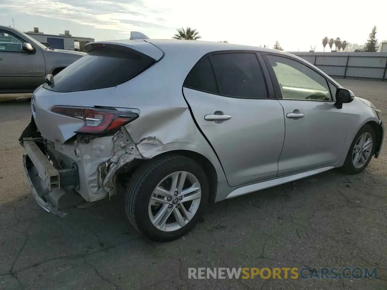 3 Фотография поврежденного автомобиля JTNK4RBE9K3022974 TOYOTA COROLLA 2019