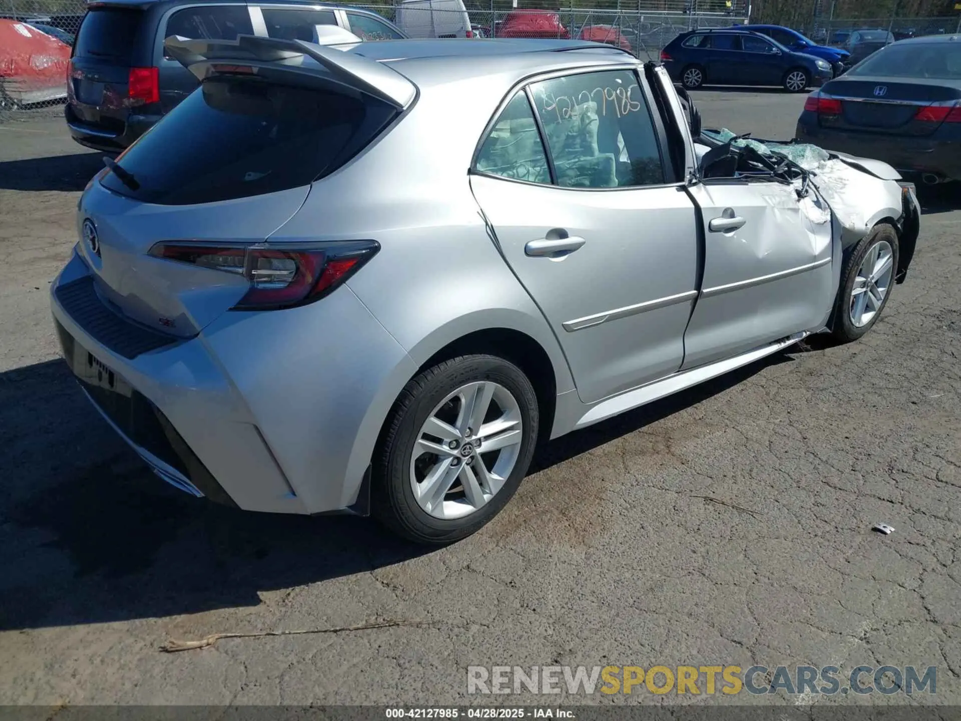 4 Photograph of a damaged car JTNK4RBE9K3037779 TOYOTA COROLLA 2019