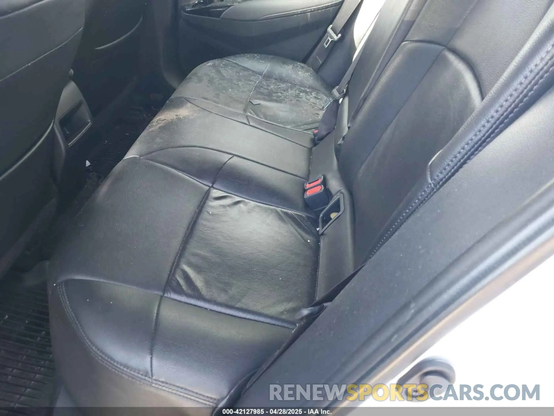 8 Photograph of a damaged car JTNK4RBE9K3037779 TOYOTA COROLLA 2019