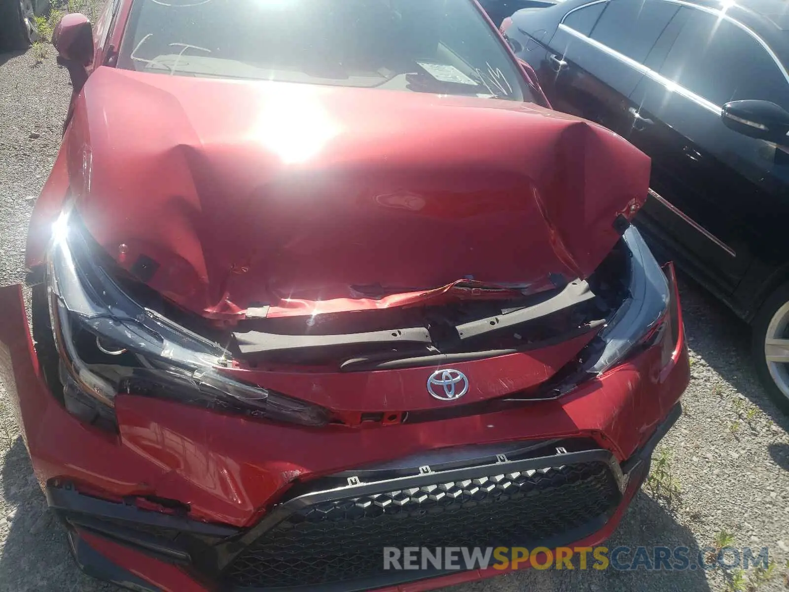 7 Photograph of a damaged car 5YFB4RBE1LP008130 TOYOTA COROLLA 2020