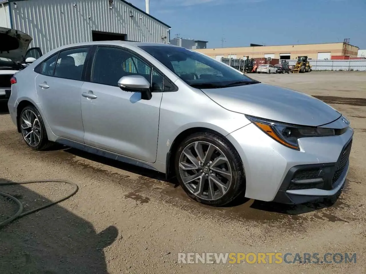 4 Photograph of a damaged car 5YFB4RBE7LP006012 TOYOTA COROLLA 2020