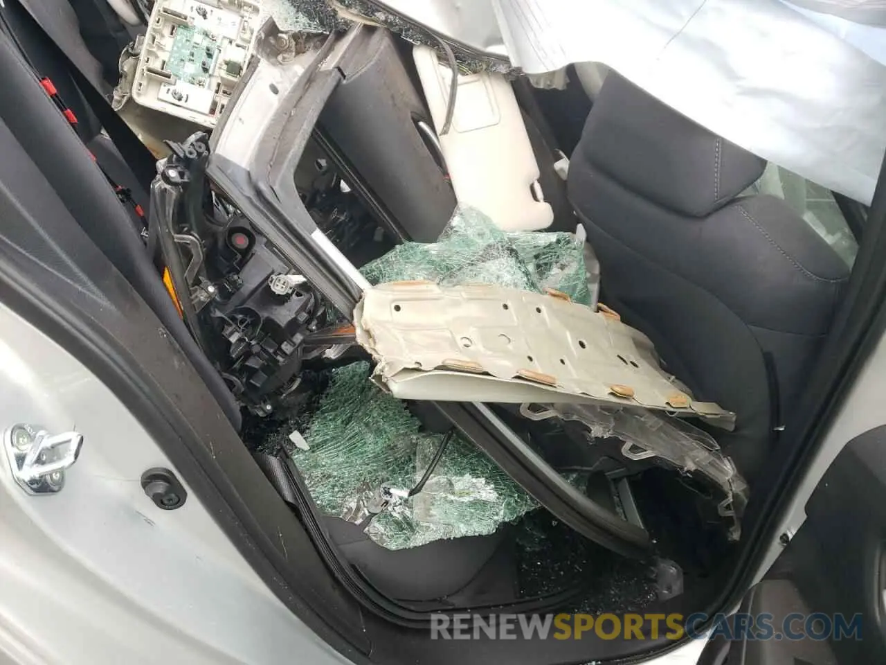 10 Photograph of a damaged car 5YFBPRBE8LP116249 TOYOTA COROLLA 2020