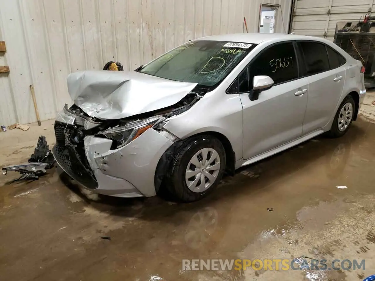 2 Photograph of a damaged car 5YFDPRAE0LP008699 TOYOTA COROLLA 2020