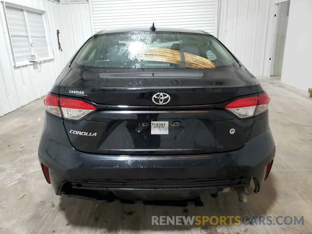 6 Photograph of a damaged car 5YFDPRAE1LP070404 TOYOTA COROLLA 2020