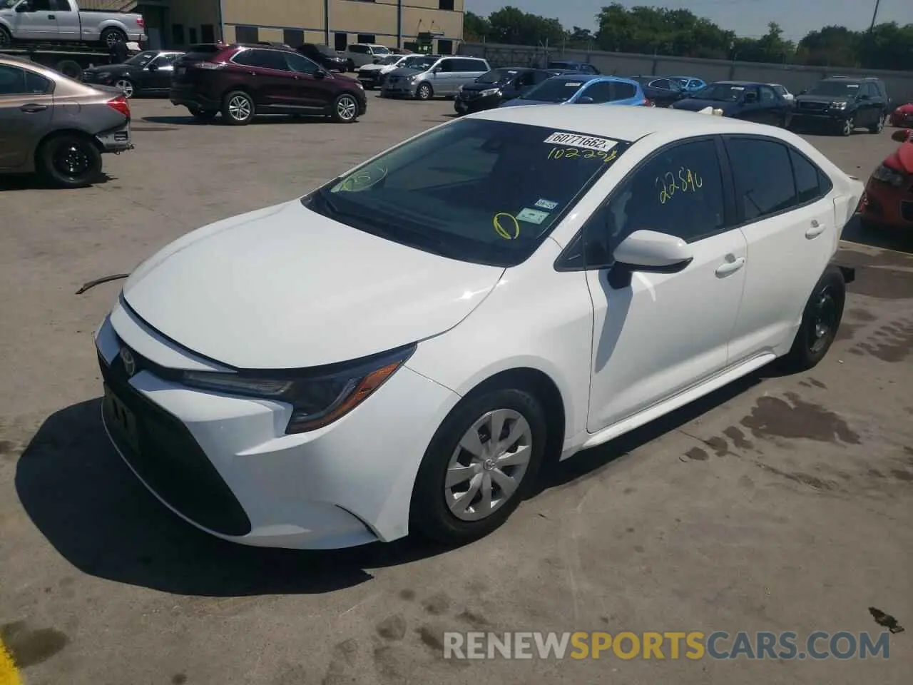 2 Photograph of a damaged car 5YFDPRAE2LP102258 TOYOTA COROLLA 2020