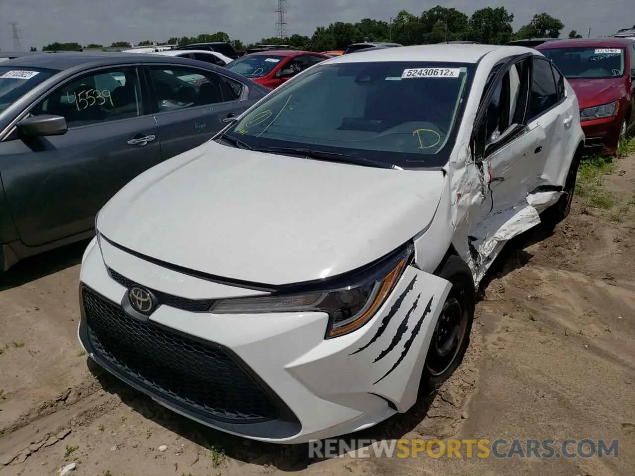 2 Photograph of a damaged car 5YFDPRAE4LP051703 TOYOTA COROLLA 2020