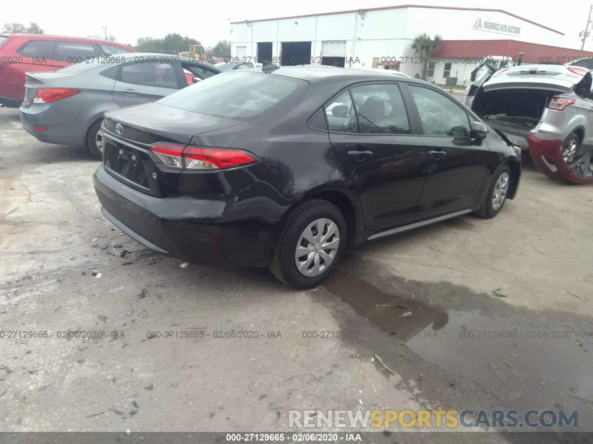 4 Photograph of a damaged car 5YFDPRAE5LP008763 TOYOTA COROLLA 2020