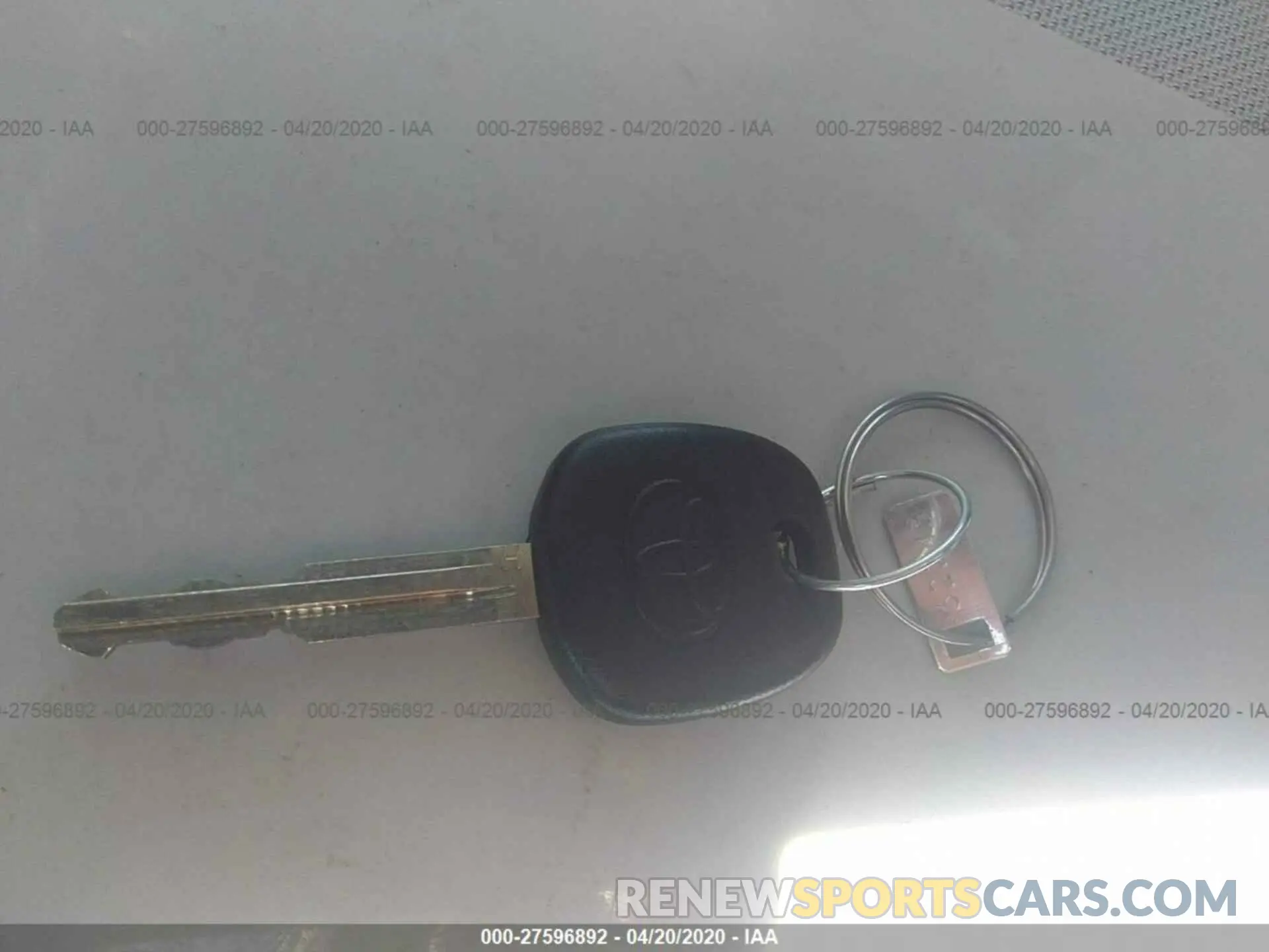 11 Photograph of a damaged car 5YFDPRAE5LP073113 TOYOTA COROLLA 2020