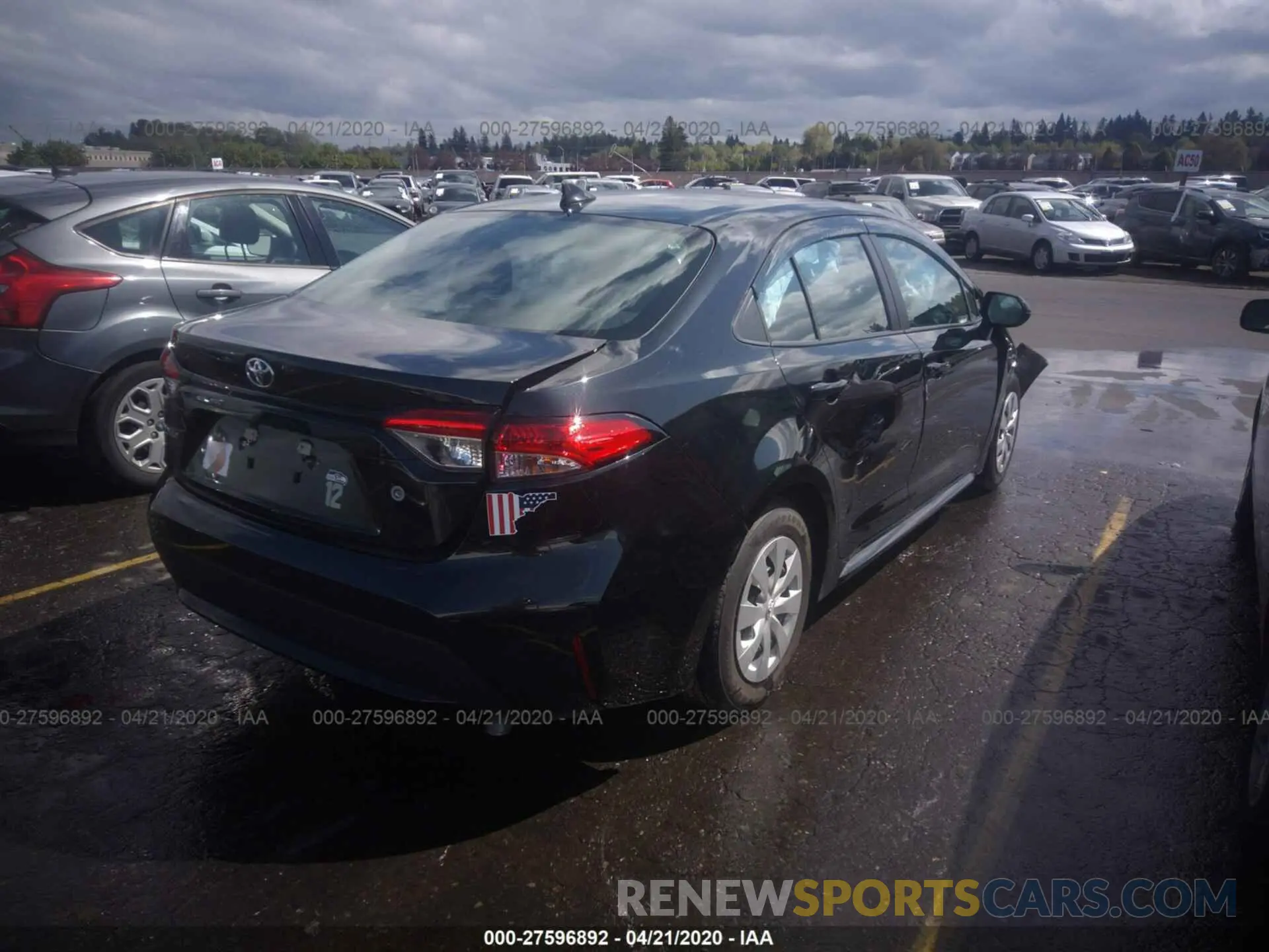 4 Photograph of a damaged car 5YFDPRAE5LP073113 TOYOTA COROLLA 2020