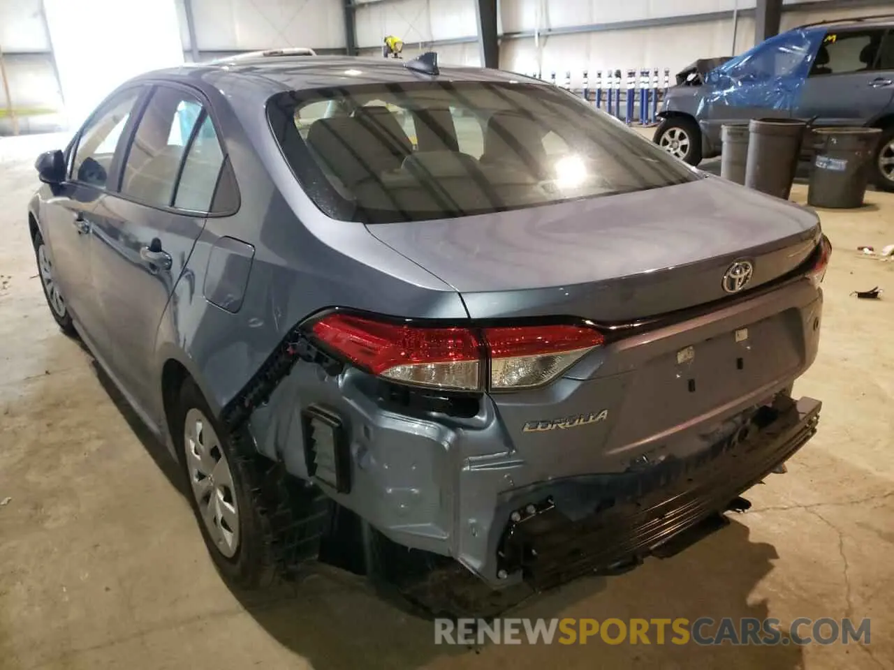 3 Photograph of a damaged car 5YFDPRAE5LP082331 TOYOTA COROLLA 2020