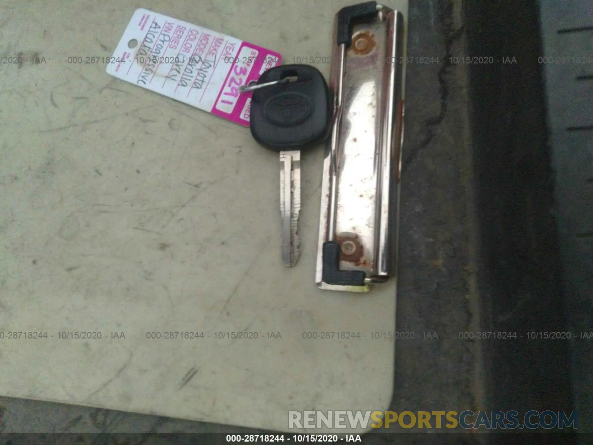 11 Photograph of a damaged car 5YFDPRAE7LP001684 TOYOTA COROLLA 2020