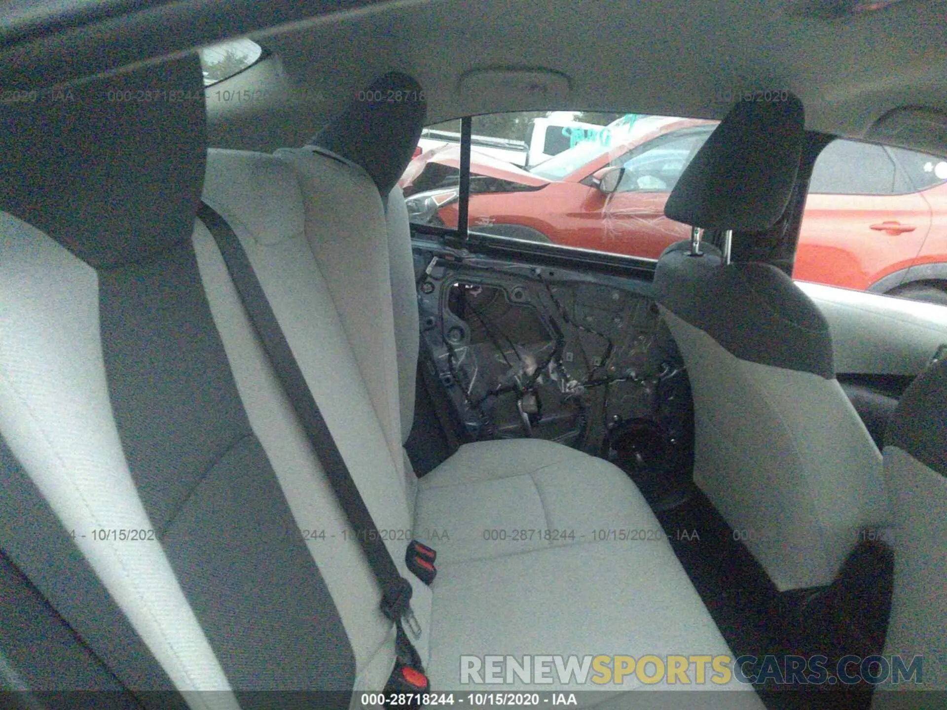 8 Photograph of a damaged car 5YFDPRAE7LP001684 TOYOTA COROLLA 2020