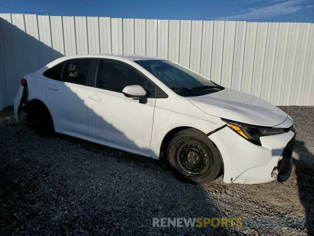 4 Photograph of a damaged car 5YFDPRAE7LP104491 TOYOTA COROLLA 2020