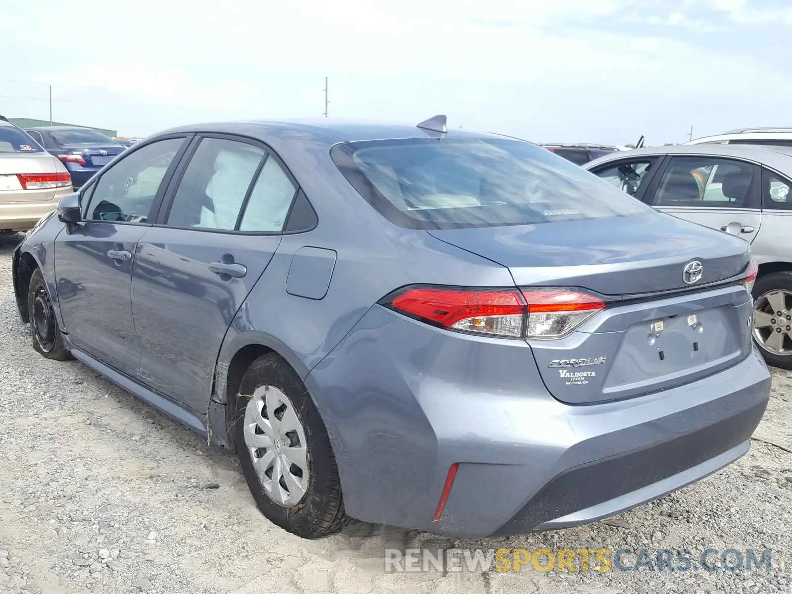 3 Photograph of a damaged car 5YFDPRAE8LP073137 TOYOTA COROLLA 2020