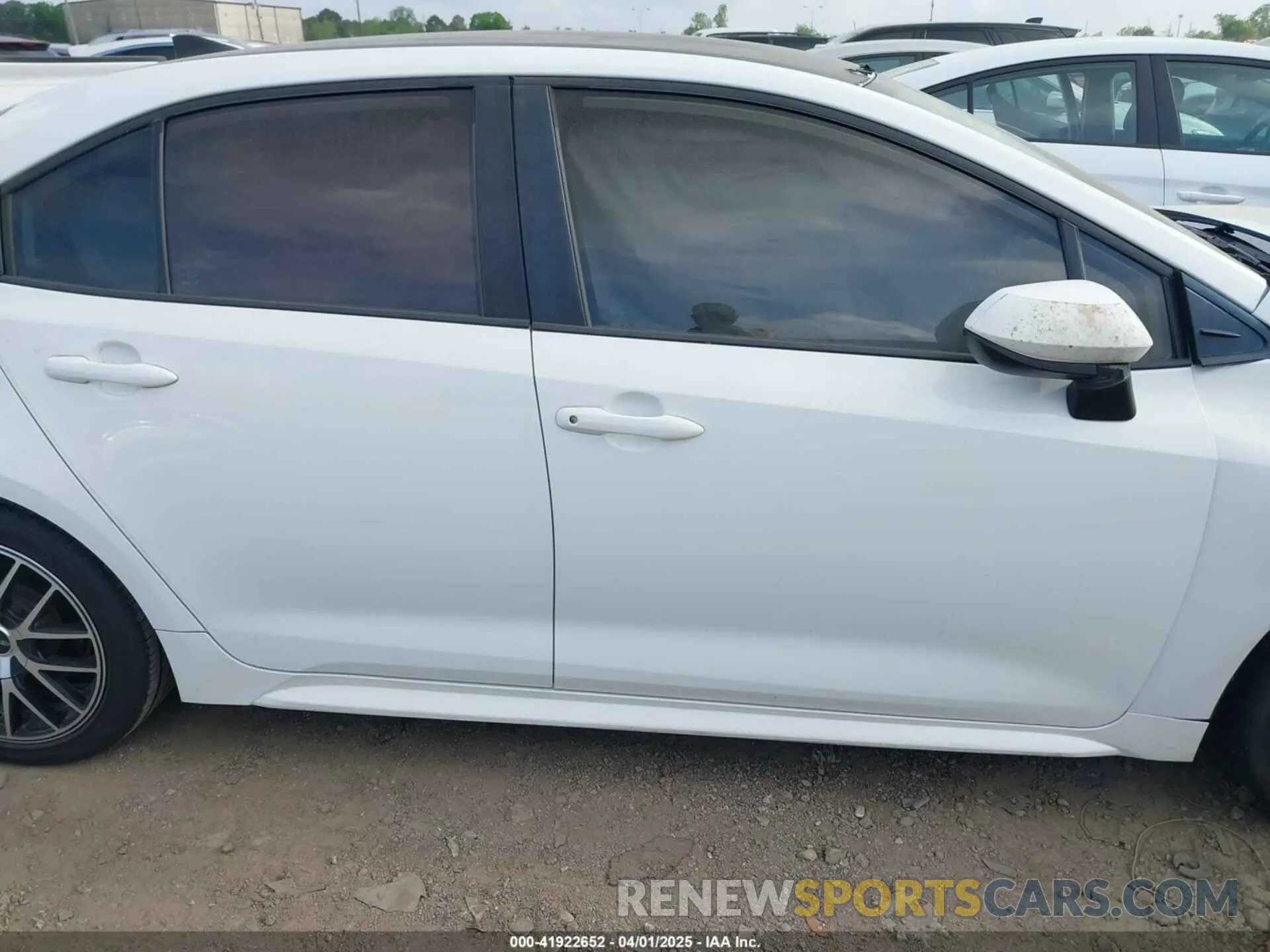 13 Фотография поврежденного автомобиля 5YFDPRAE8LP096370 TOYOTA COROLLA 2020