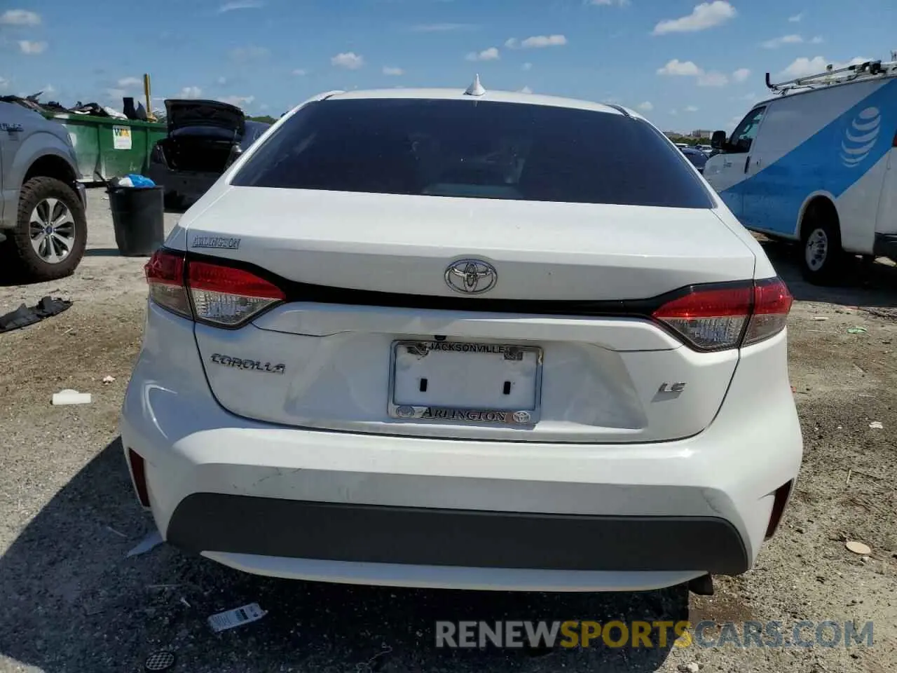 6 Photograph of a damaged car 5YFEPRAE0LP024227 TOYOTA COROLLA 2020