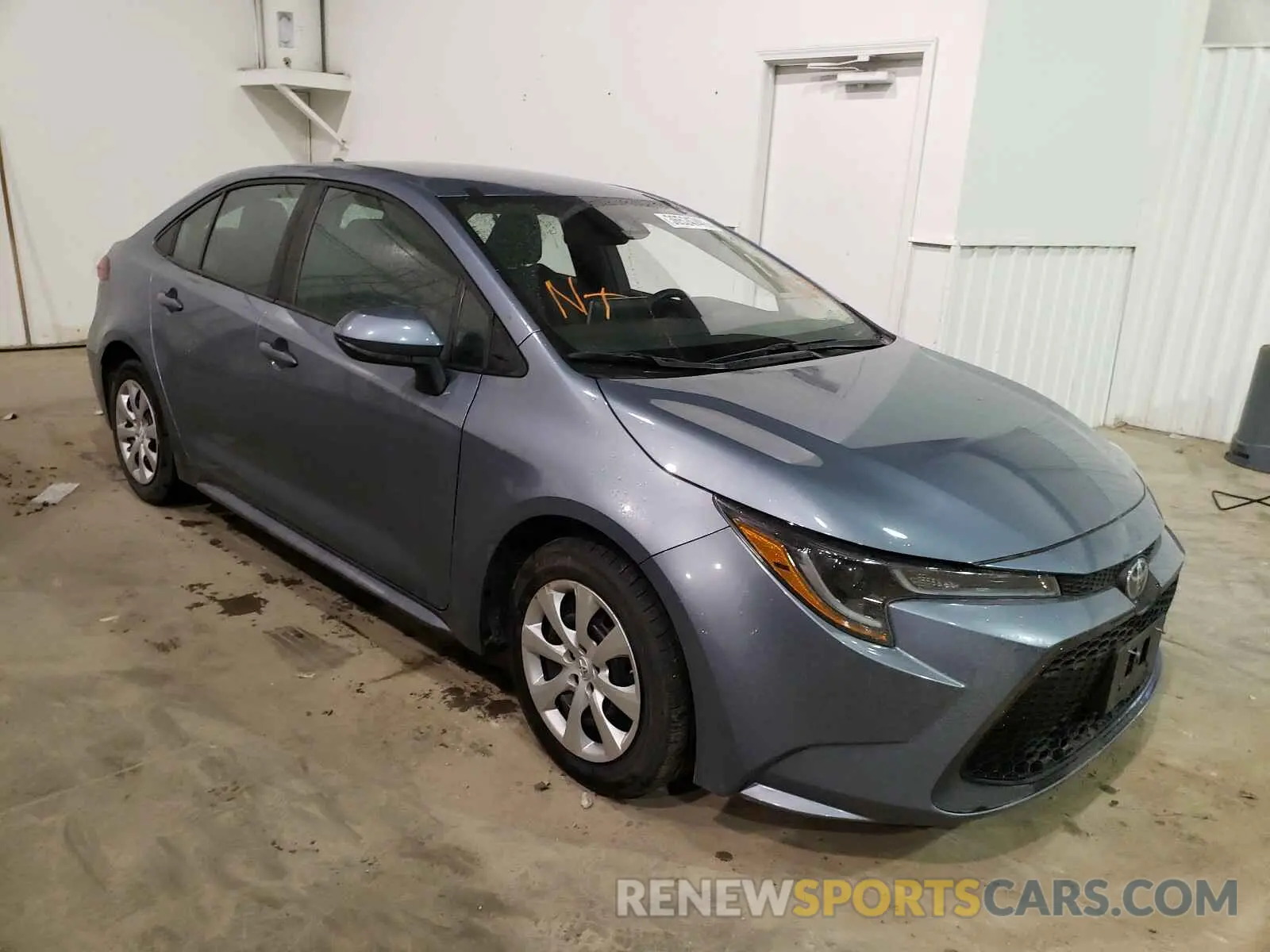 1 Photograph of a damaged car 5YFEPRAE0LP024972 TOYOTA COROLLA 2020