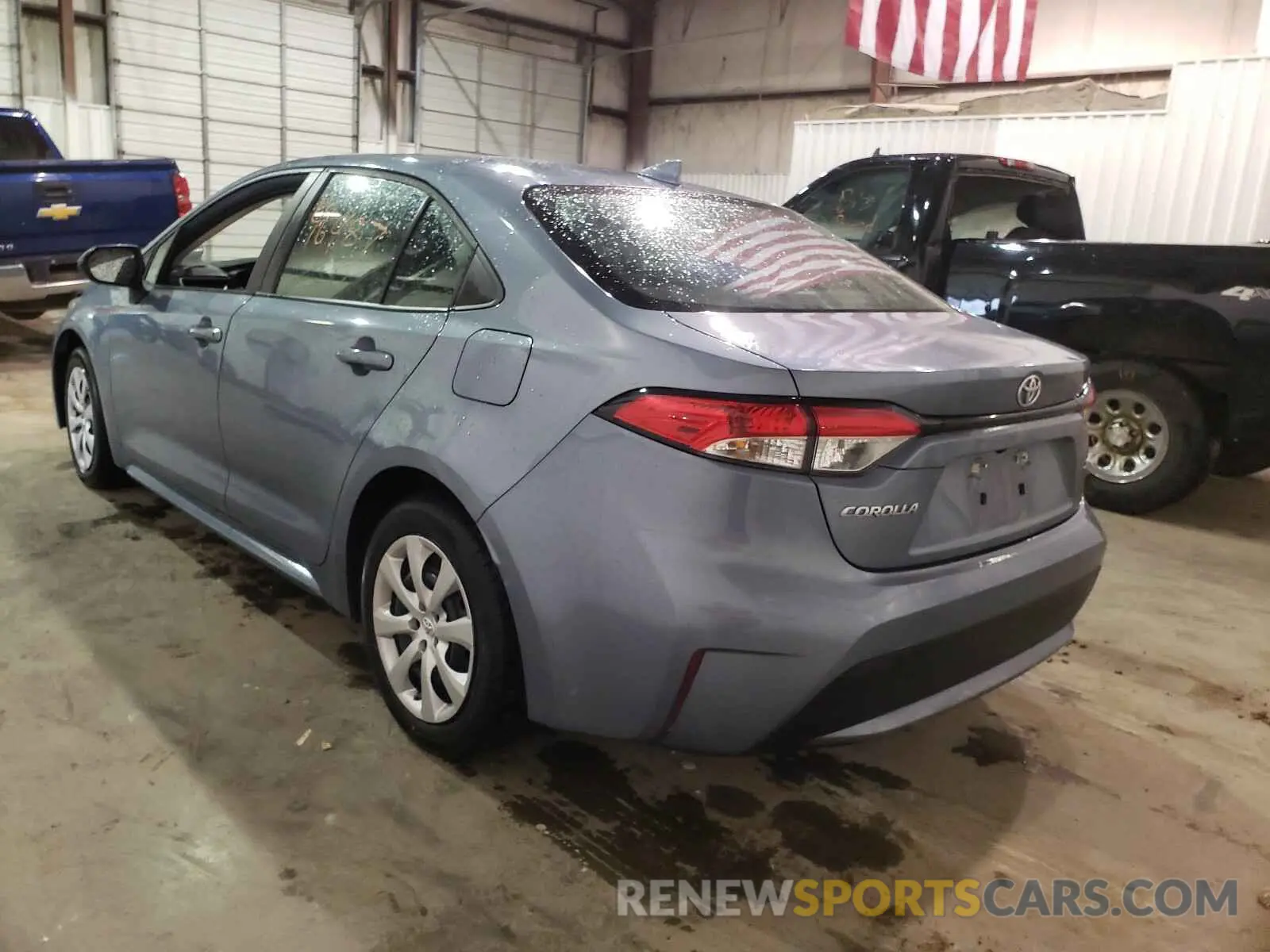 3 Photograph of a damaged car 5YFEPRAE0LP024972 TOYOTA COROLLA 2020