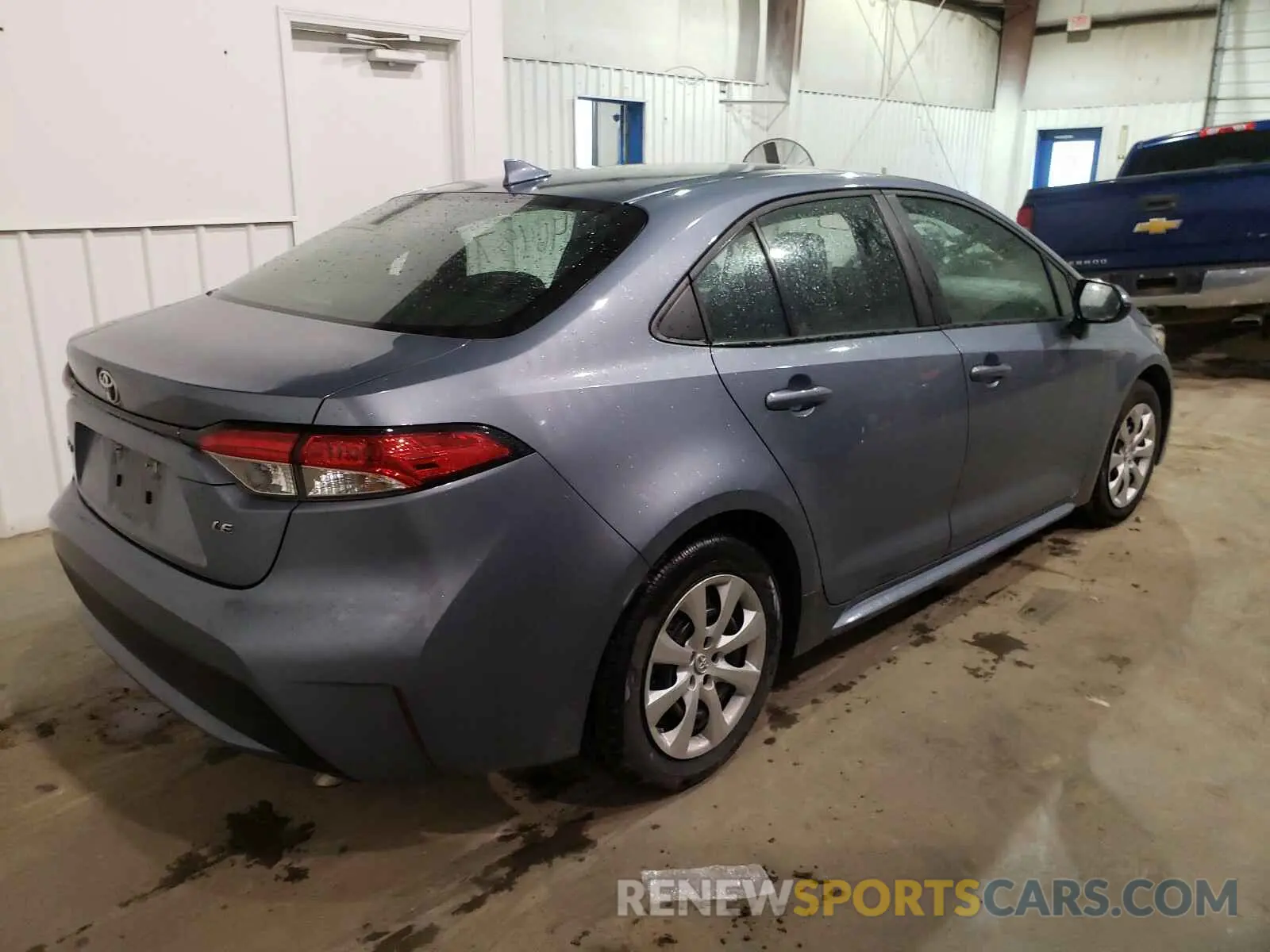 4 Photograph of a damaged car 5YFEPRAE0LP024972 TOYOTA COROLLA 2020