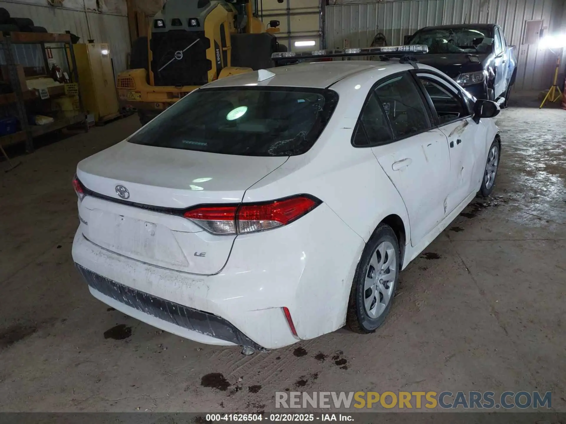 4 Photograph of a damaged car 5YFEPRAE0LP029671 TOYOTA COROLLA 2020