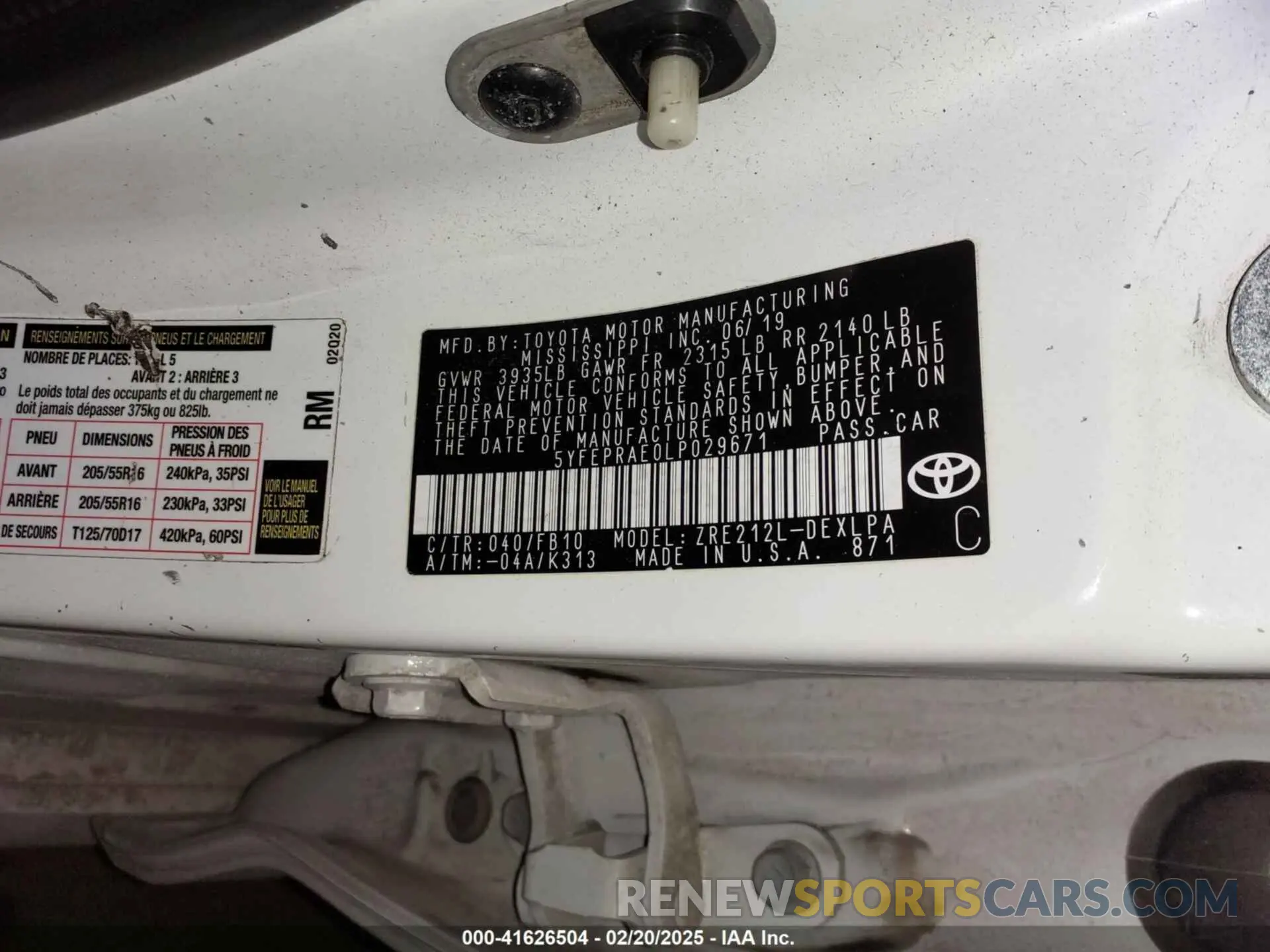 9 Photograph of a damaged car 5YFEPRAE0LP029671 TOYOTA COROLLA 2020