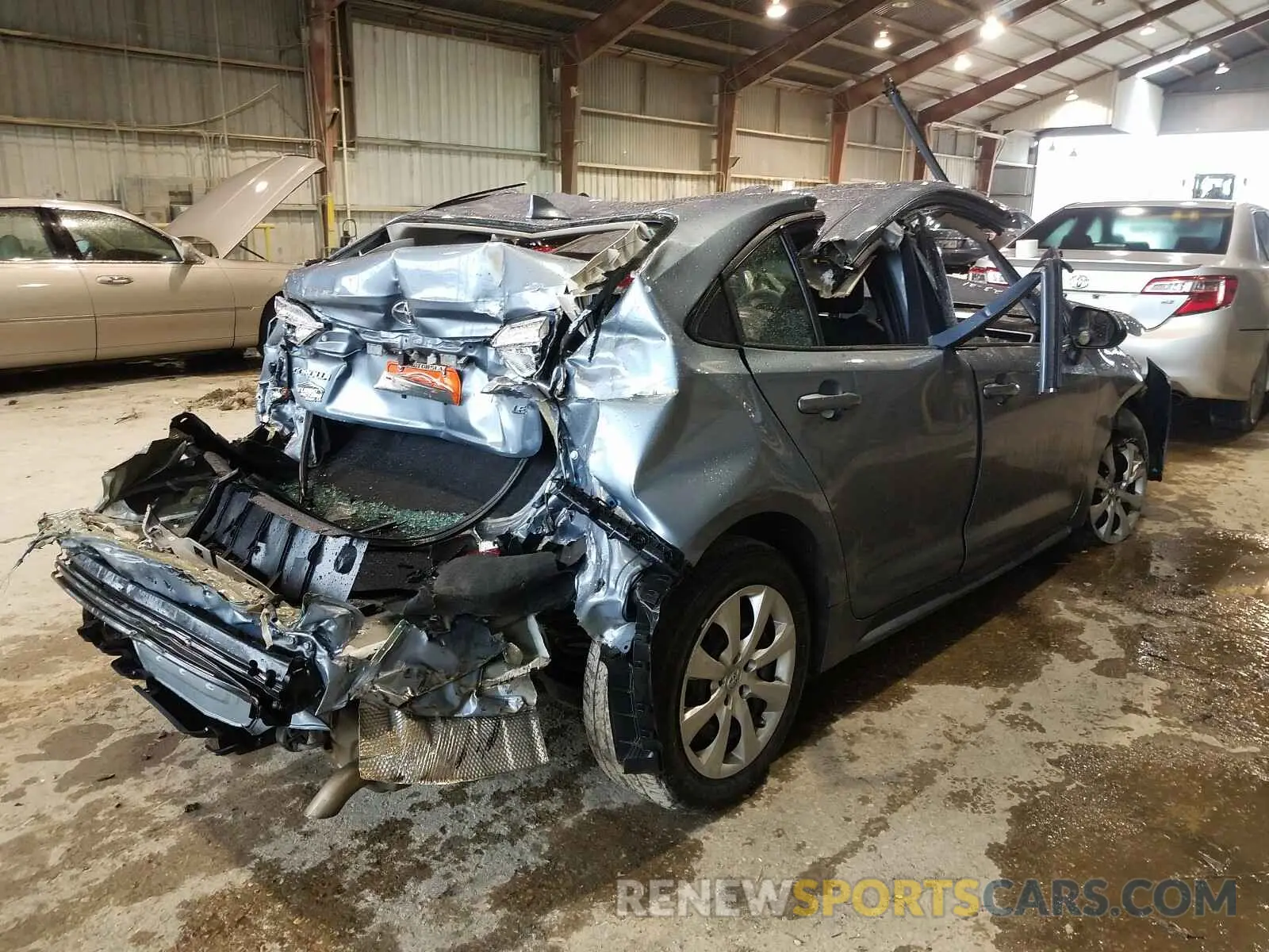 4 Photograph of a damaged car 5YFEPRAE0LP038435 TOYOTA COROLLA 2020