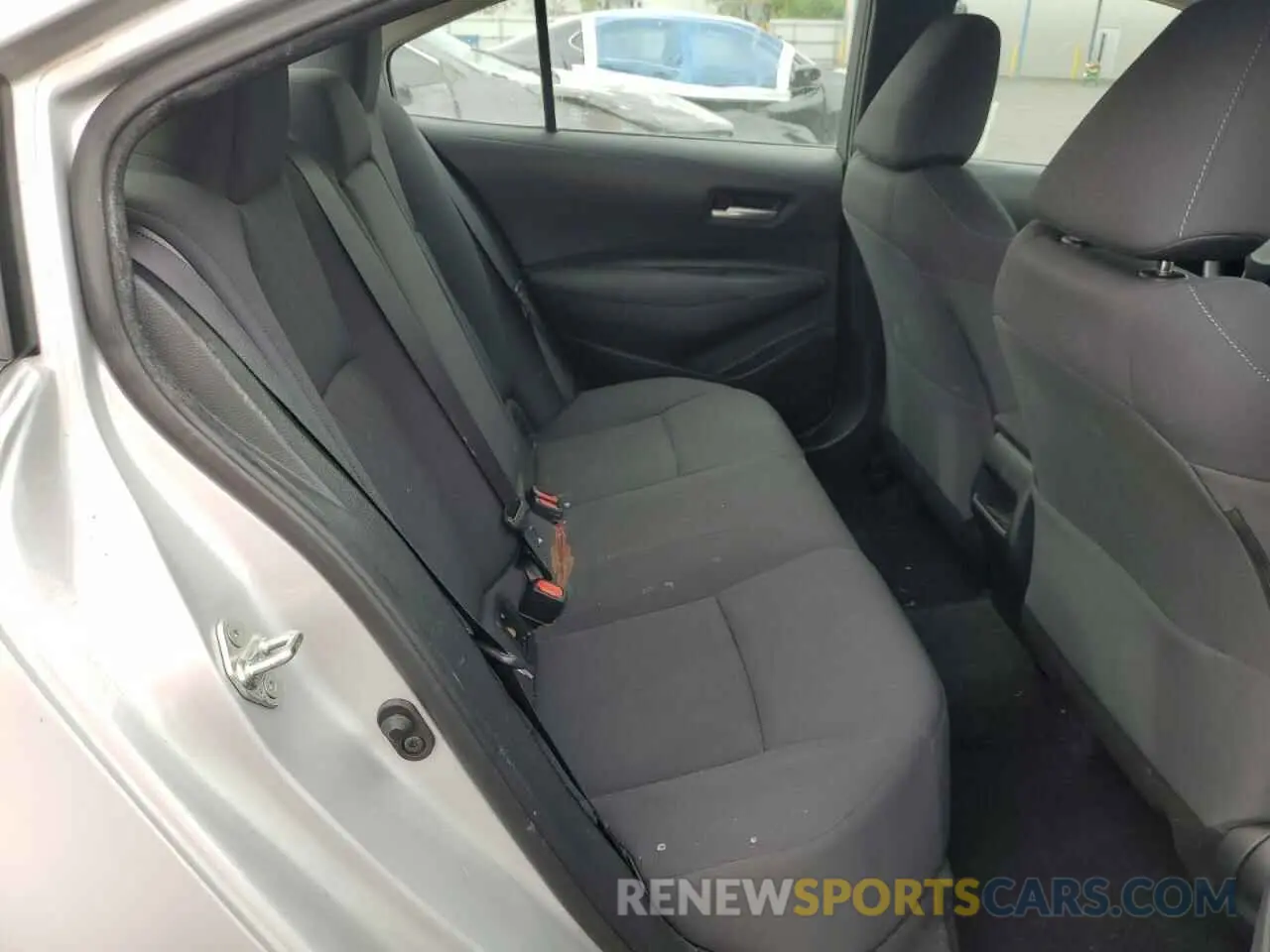 10 Photograph of a damaged car 5YFEPRAE0LP045479 TOYOTA COROLLA 2020
