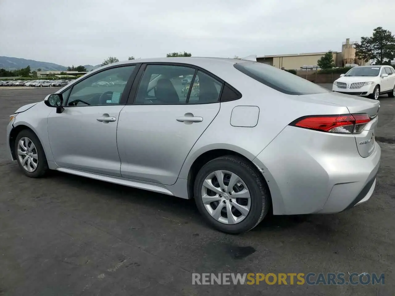 2 Photograph of a damaged car 5YFEPRAE0LP045479 TOYOTA COROLLA 2020