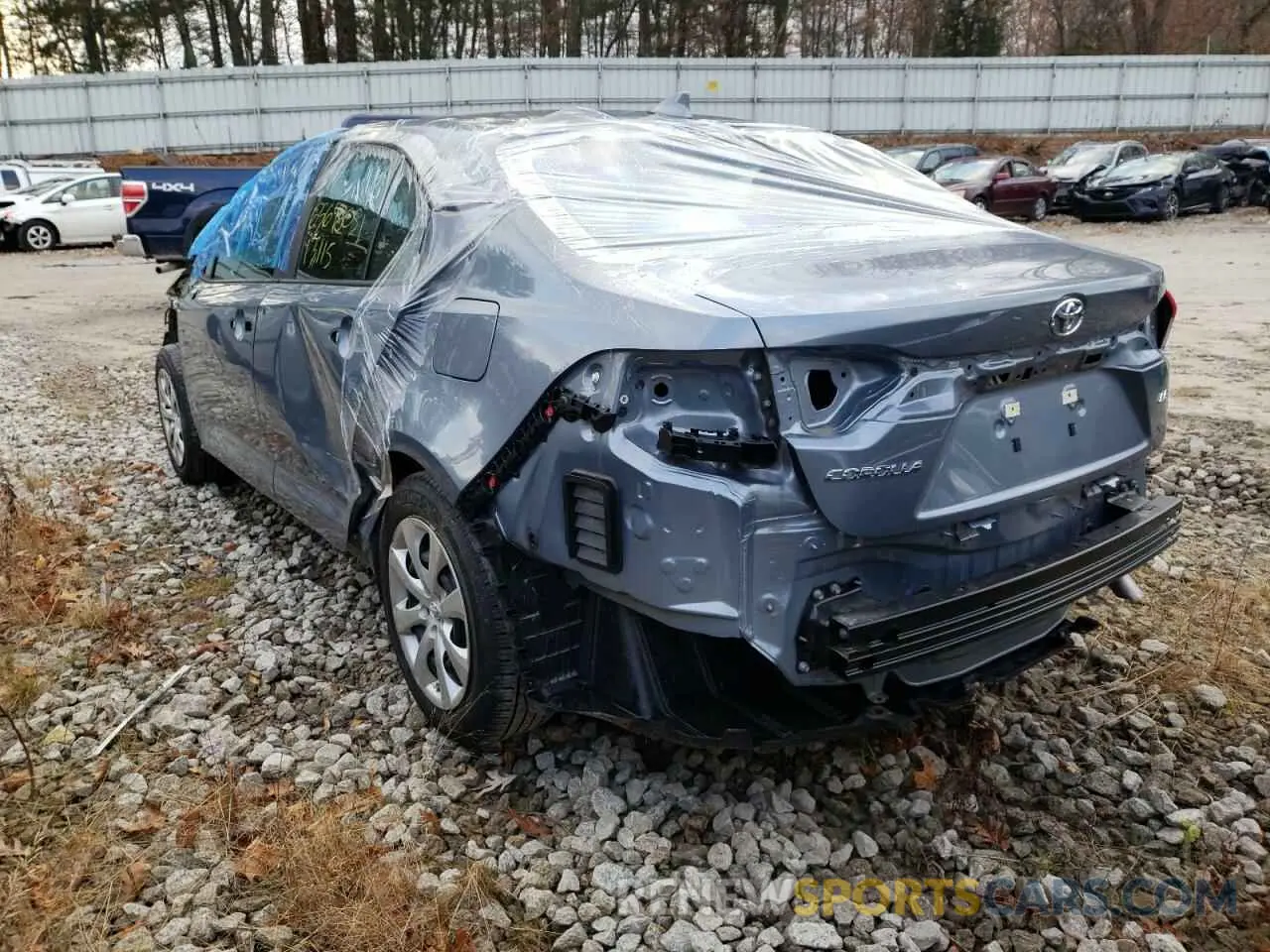 3 Photograph of a damaged car 5YFEPRAE0LP066493 TOYOTA COROLLA 2020