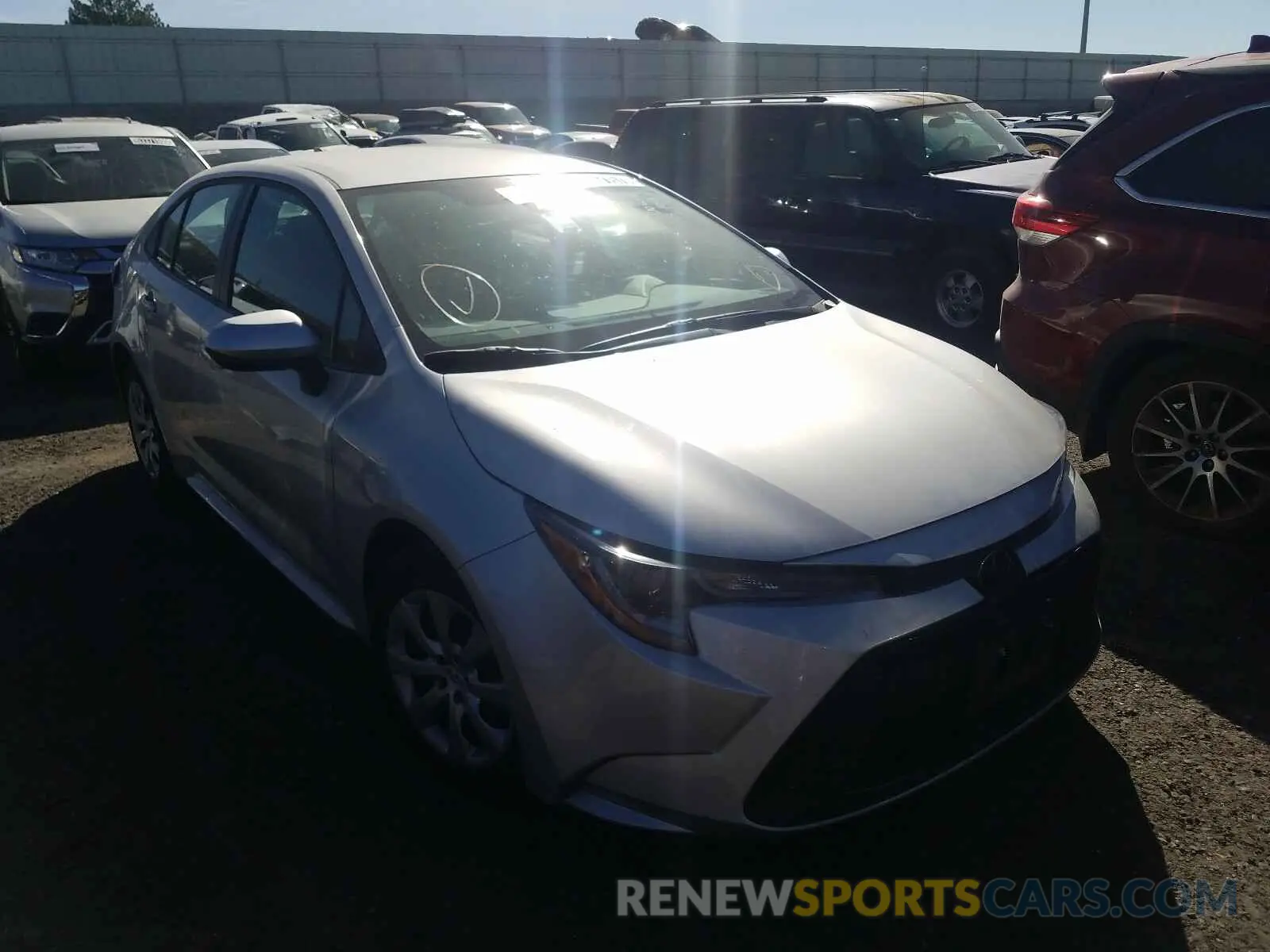 1 Photograph of a damaged car 5YFEPRAE0LP076148 TOYOTA COROLLA 2020