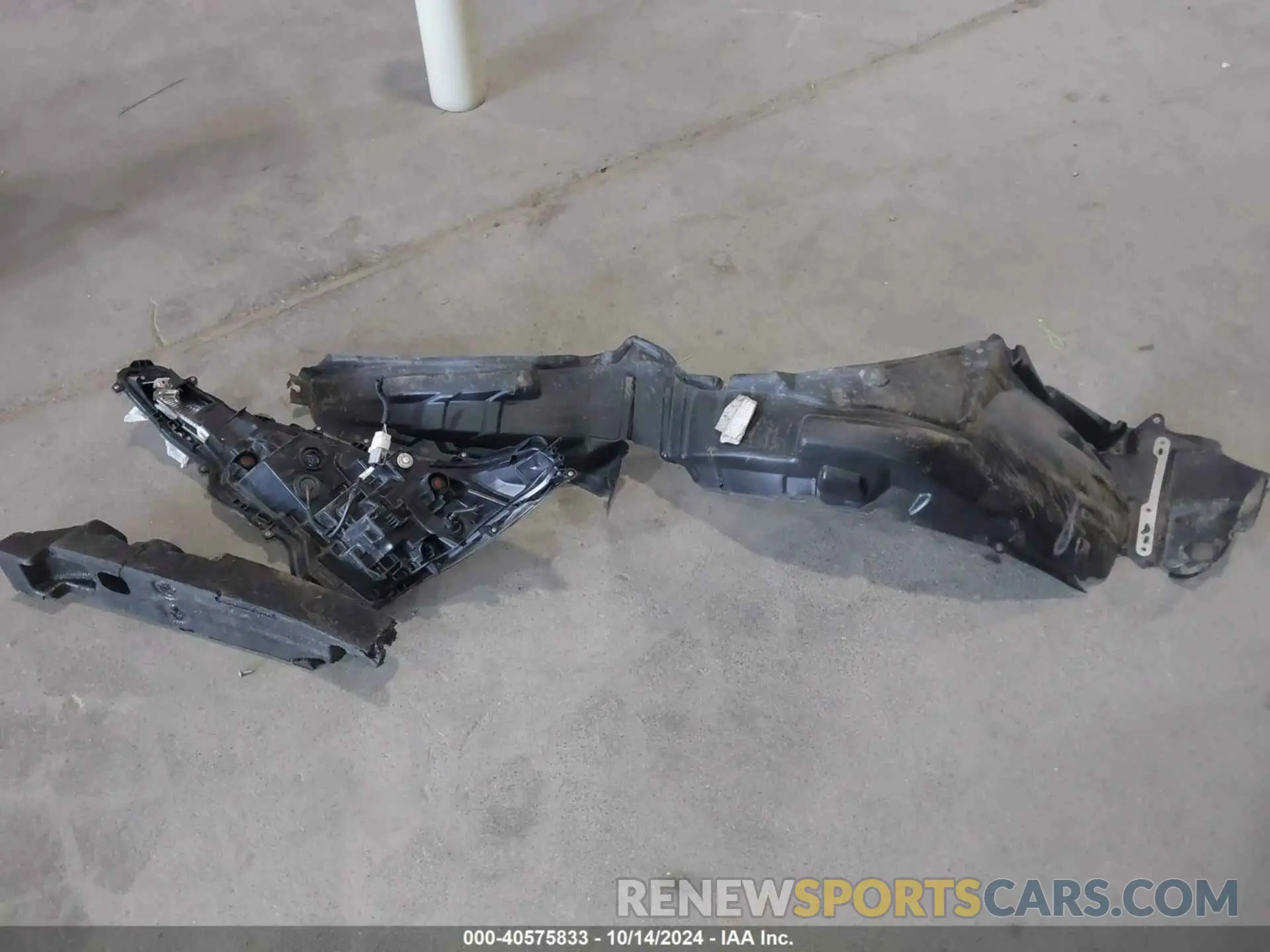 12 Photograph of a damaged car 5YFEPRAE0LP081379 TOYOTA COROLLA 2020