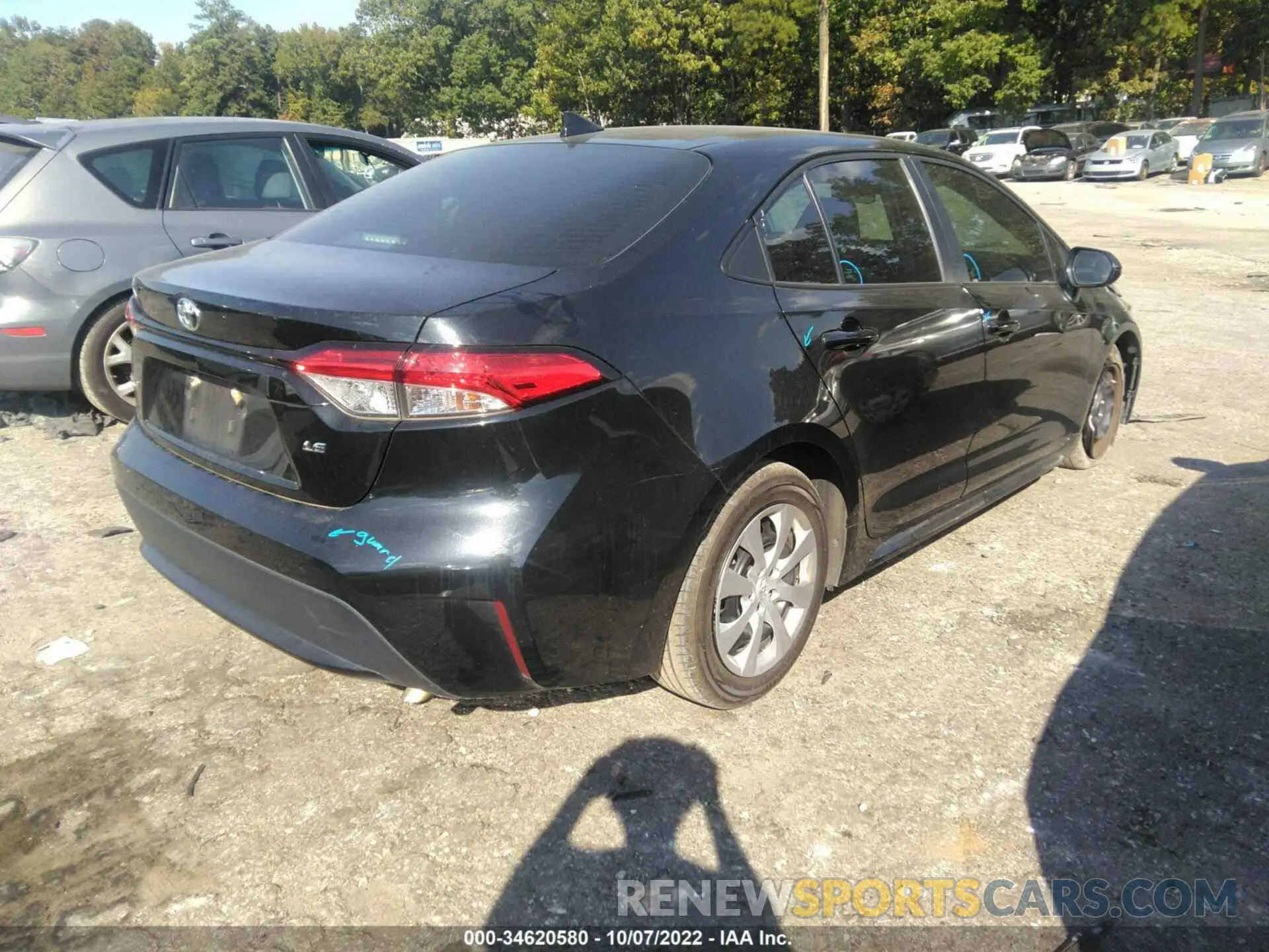 4 Photograph of a damaged car 5YFEPRAE0LP086369 TOYOTA COROLLA 2020