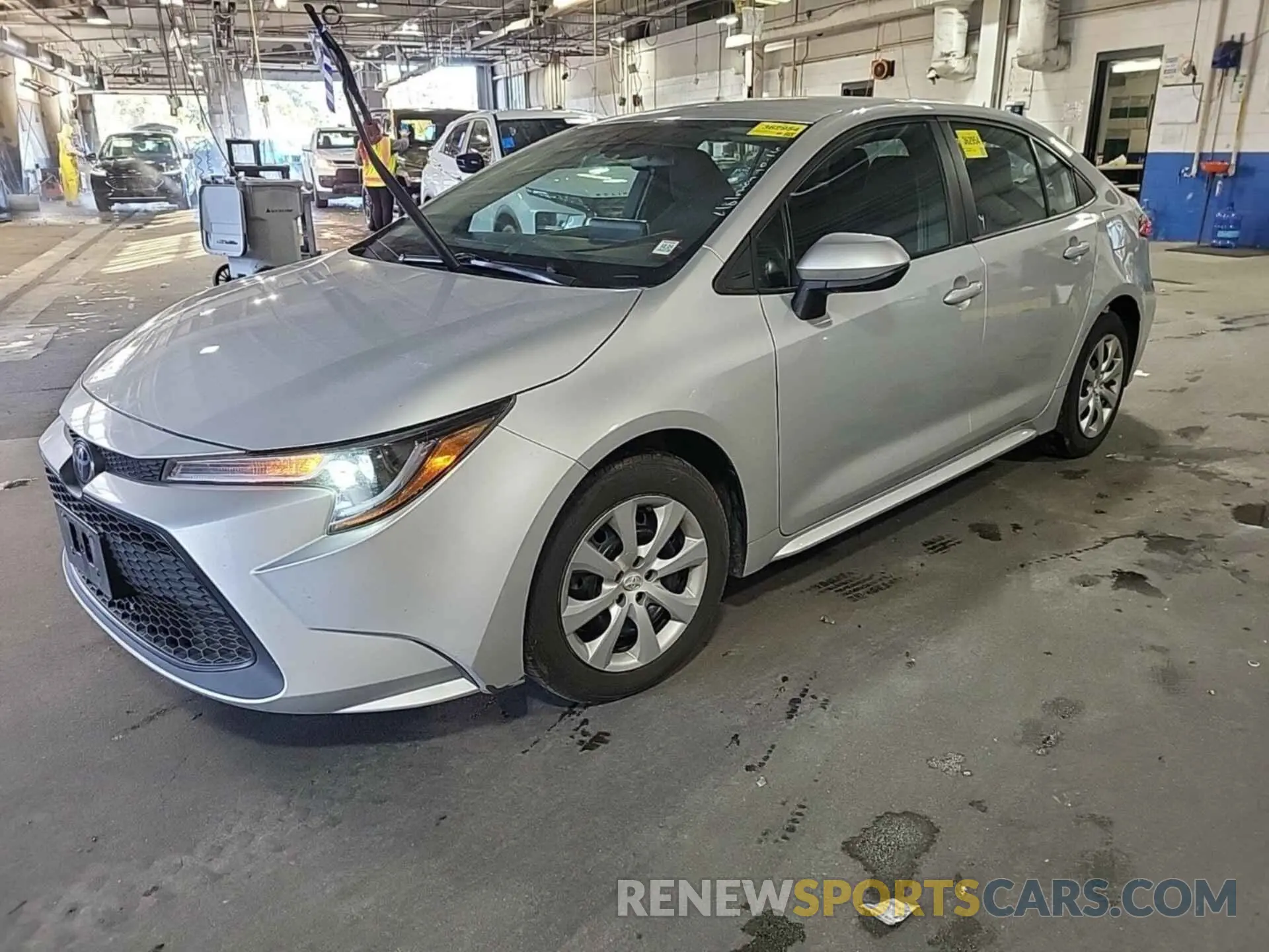 13 Photograph of a damaged car 5YFEPRAE0LP091717 TOYOTA COROLLA 2020