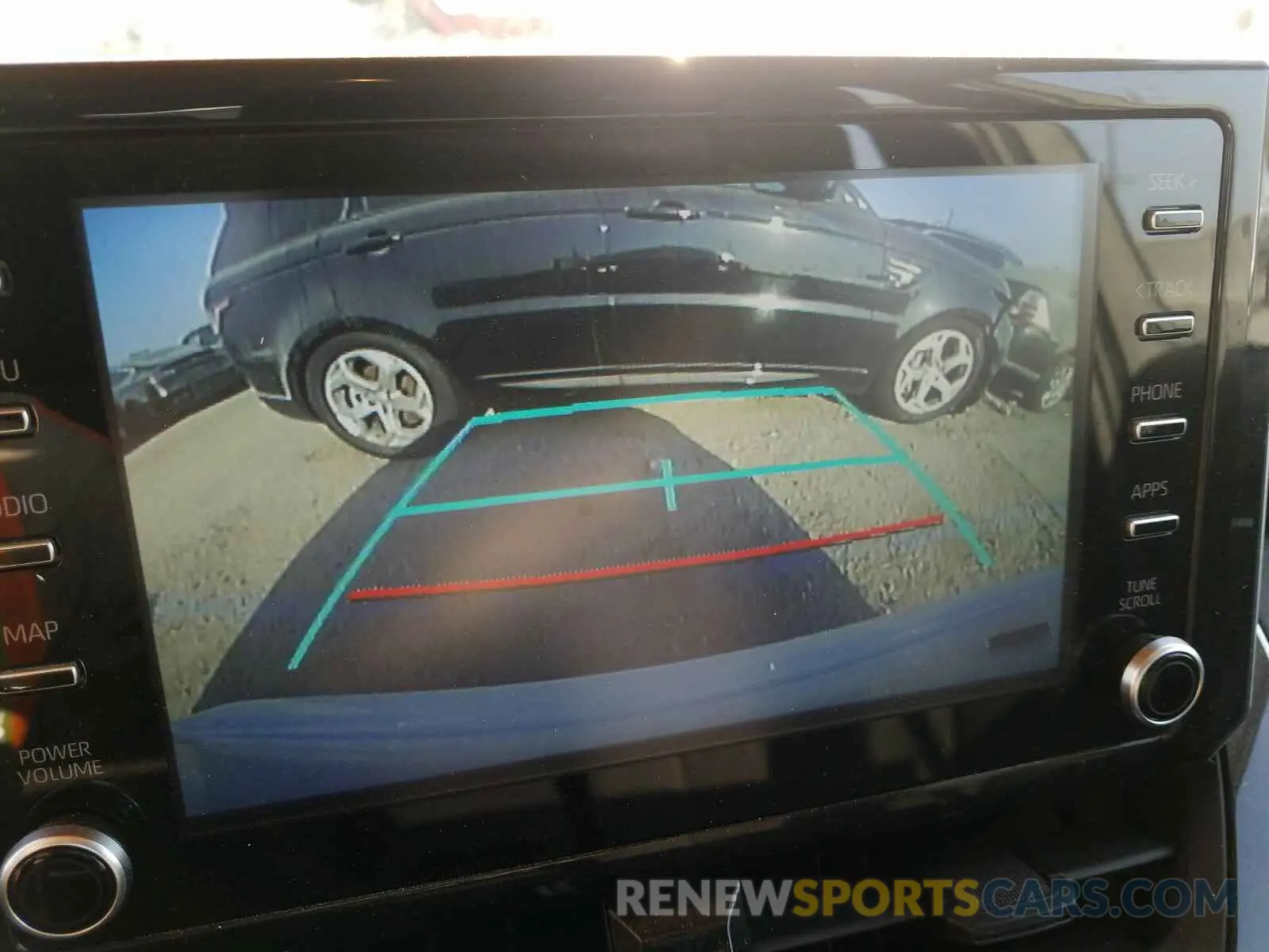 9 Photograph of a damaged car 5YFEPRAE0LP097274 TOYOTA COROLLA 2020
