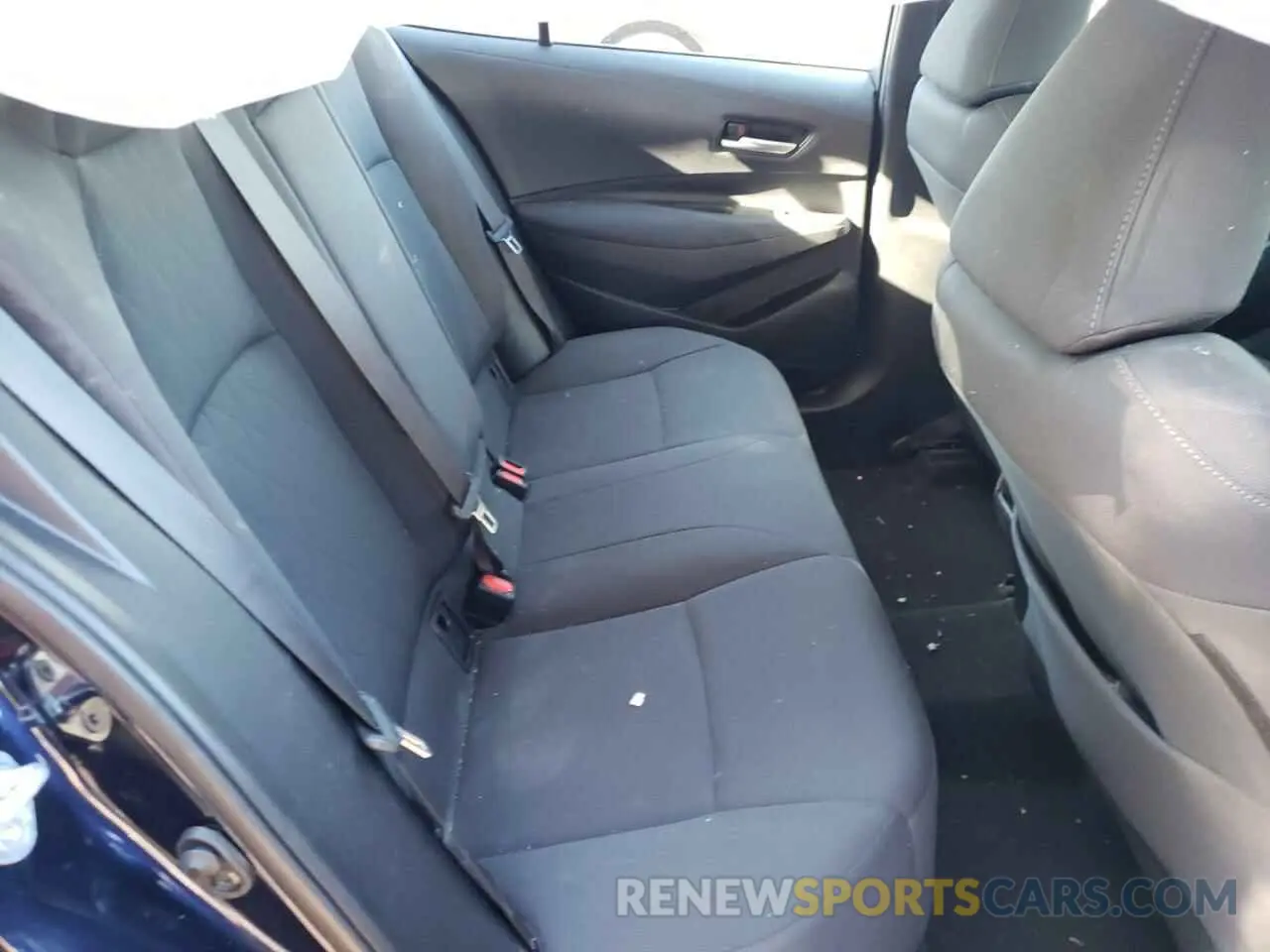 6 Photograph of a damaged car 5YFEPRAE0LP125106 TOYOTA COROLLA 2020